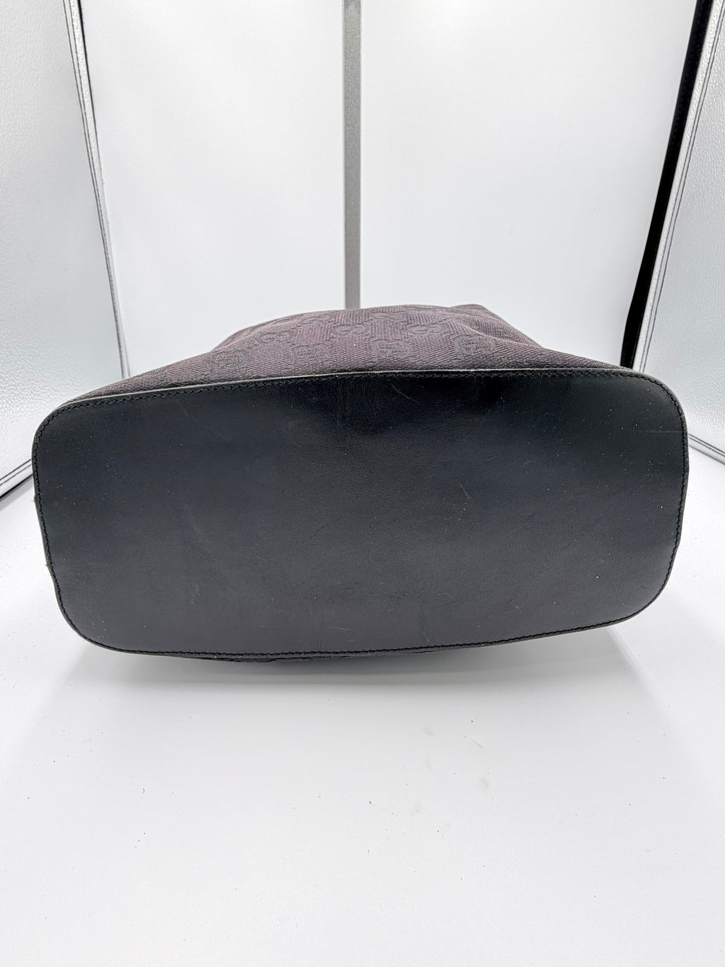 Gucci GG Canvas Shoulder Bag (Navy Blue)
