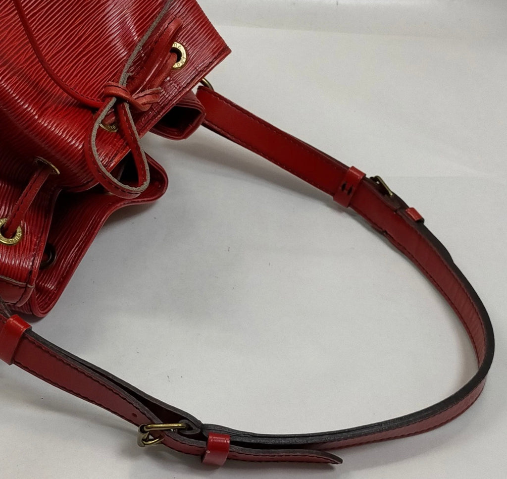 Louis Vuitton Epi Leather Petite Noé Bucket Bag – Red