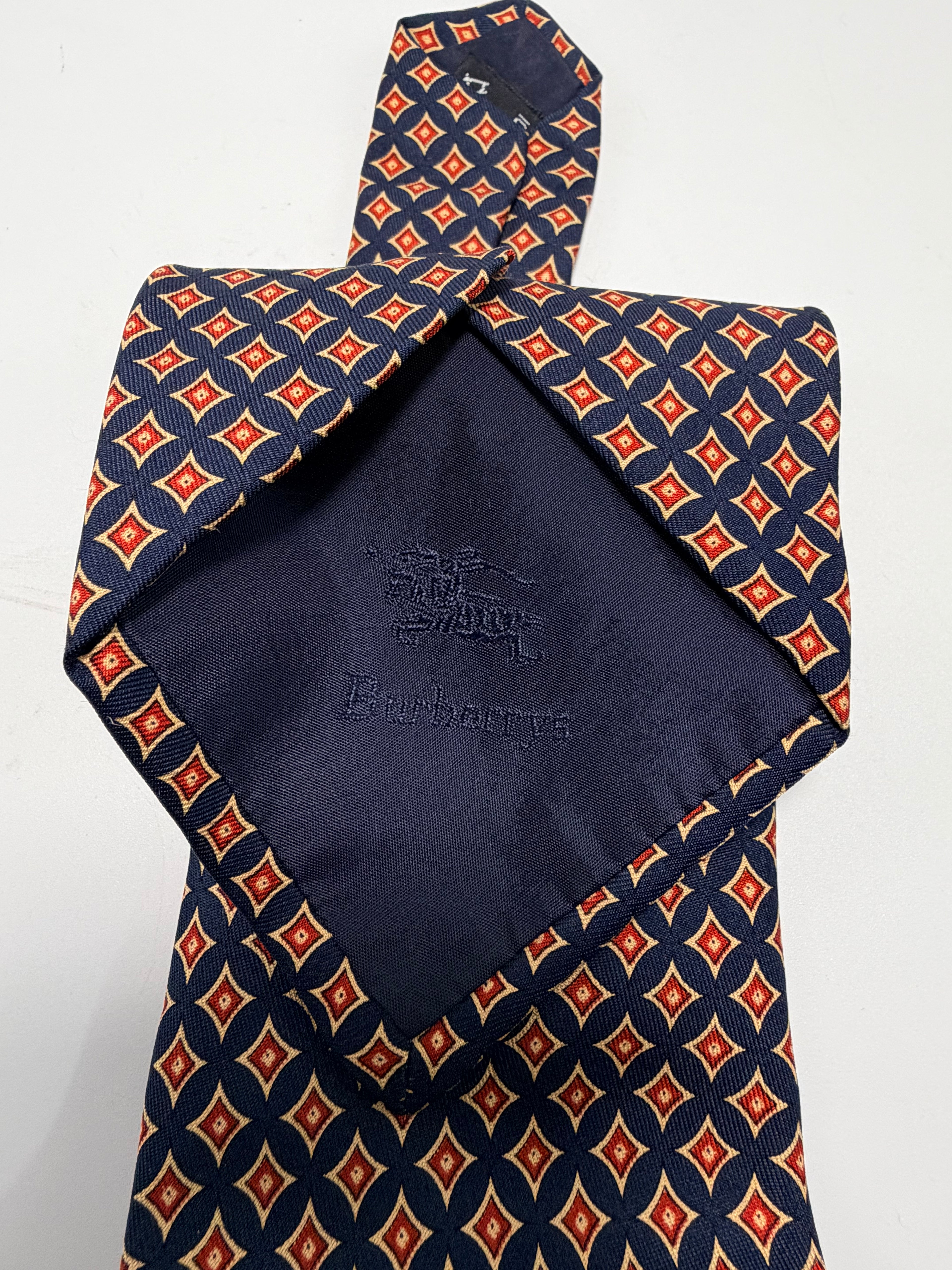 Burberrys Vintage Silk Tie – Navy & Red Geometric