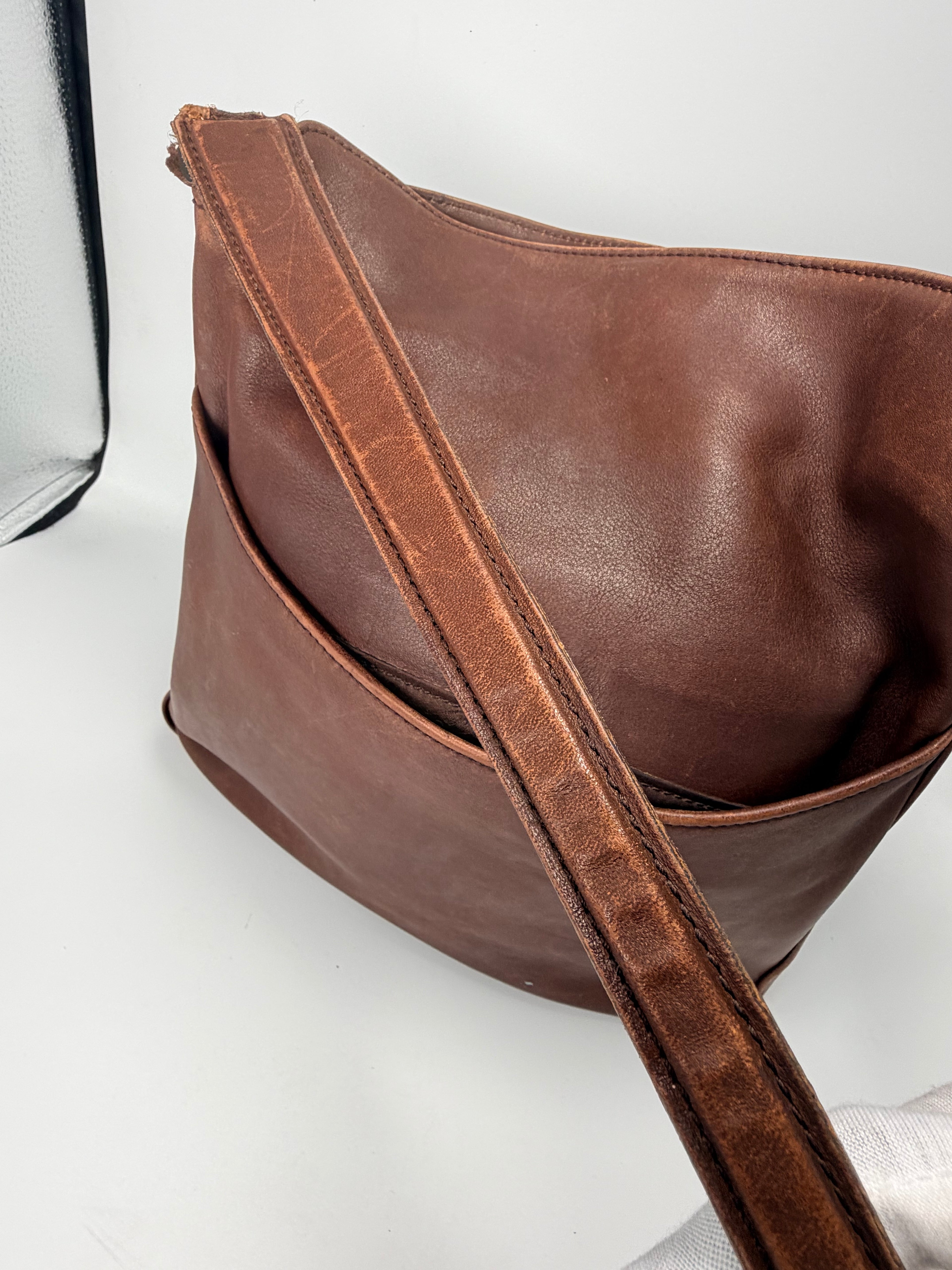 Coach Vintage Leather Shoulder Bag – Brown
