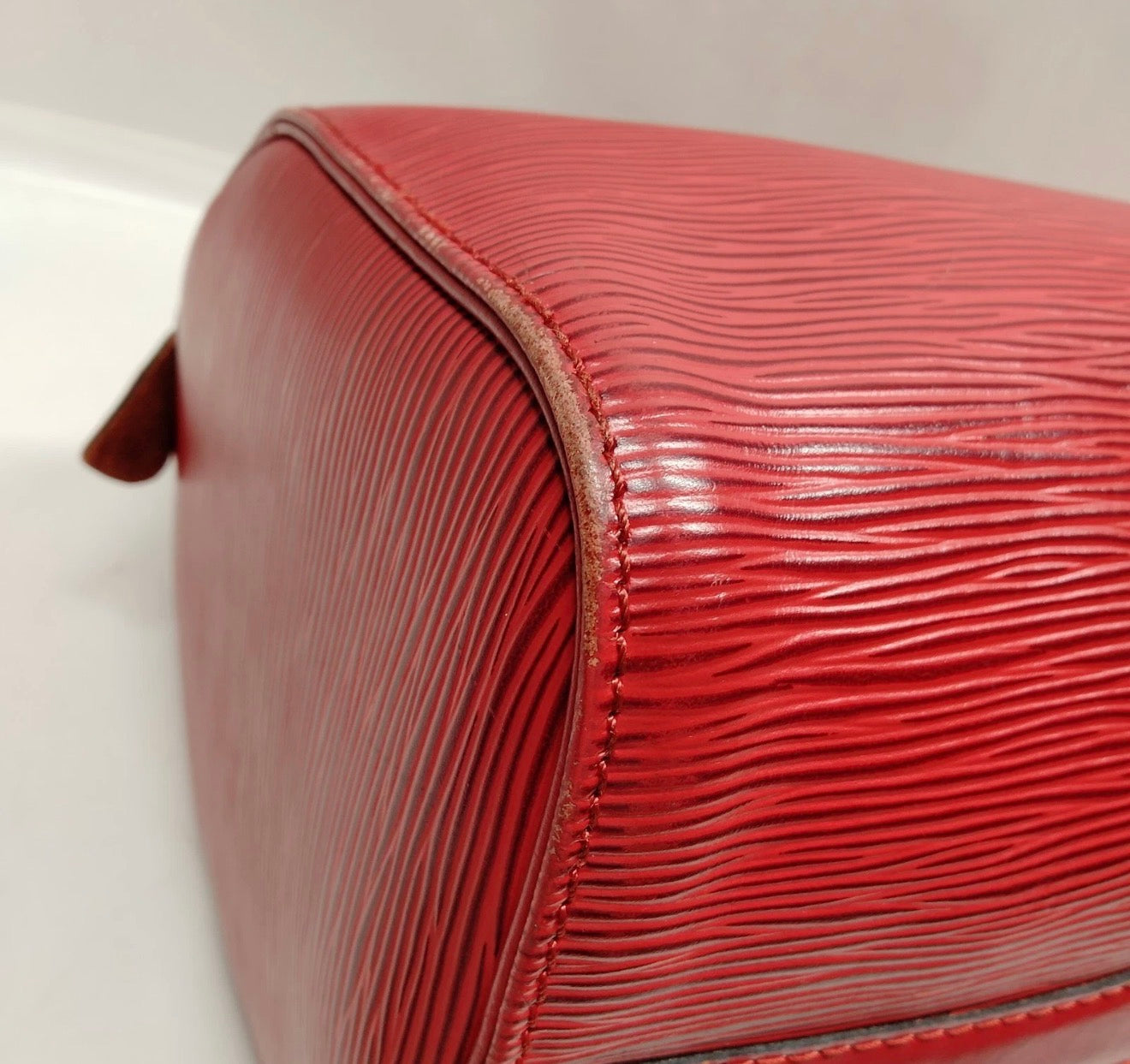 Louis Vuitton Epi Leather Speedy 25 – Red