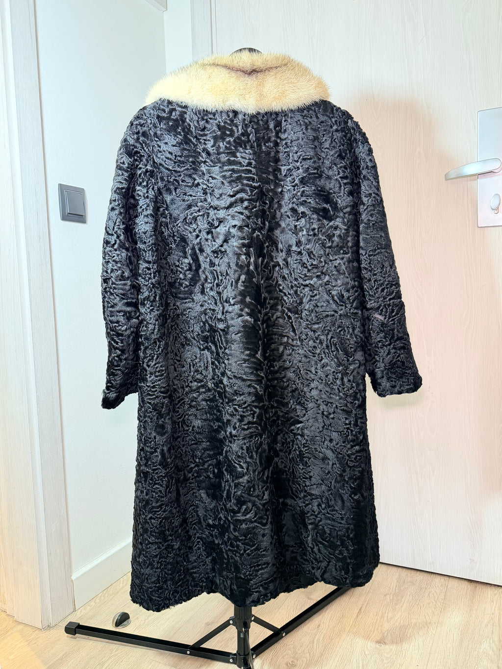 Vintage Persian Lamb Fur Coat with Mink Collar (Medium / Large)
