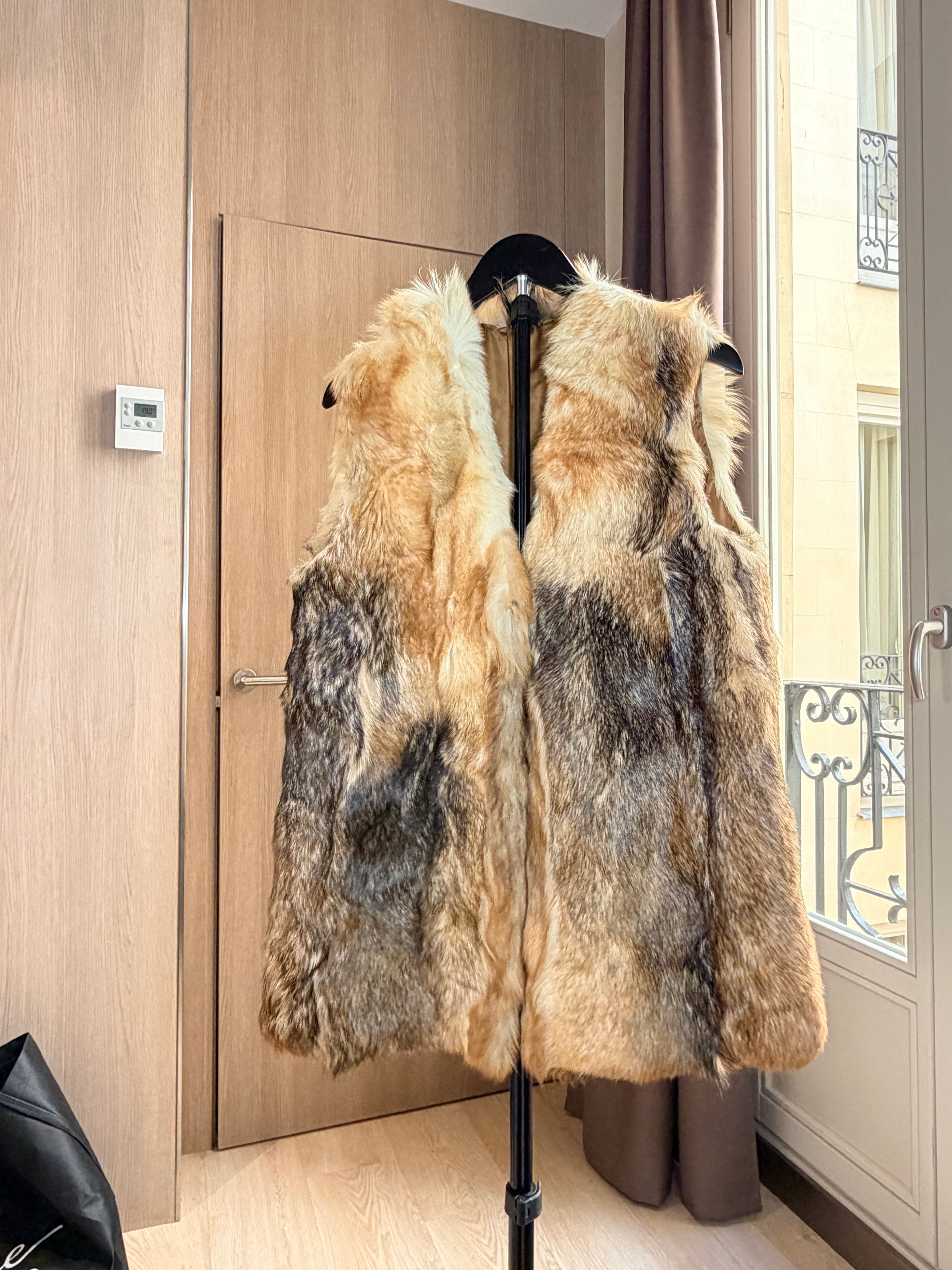 Vintage Golden Shadow Fox Fur Vest – Small -041