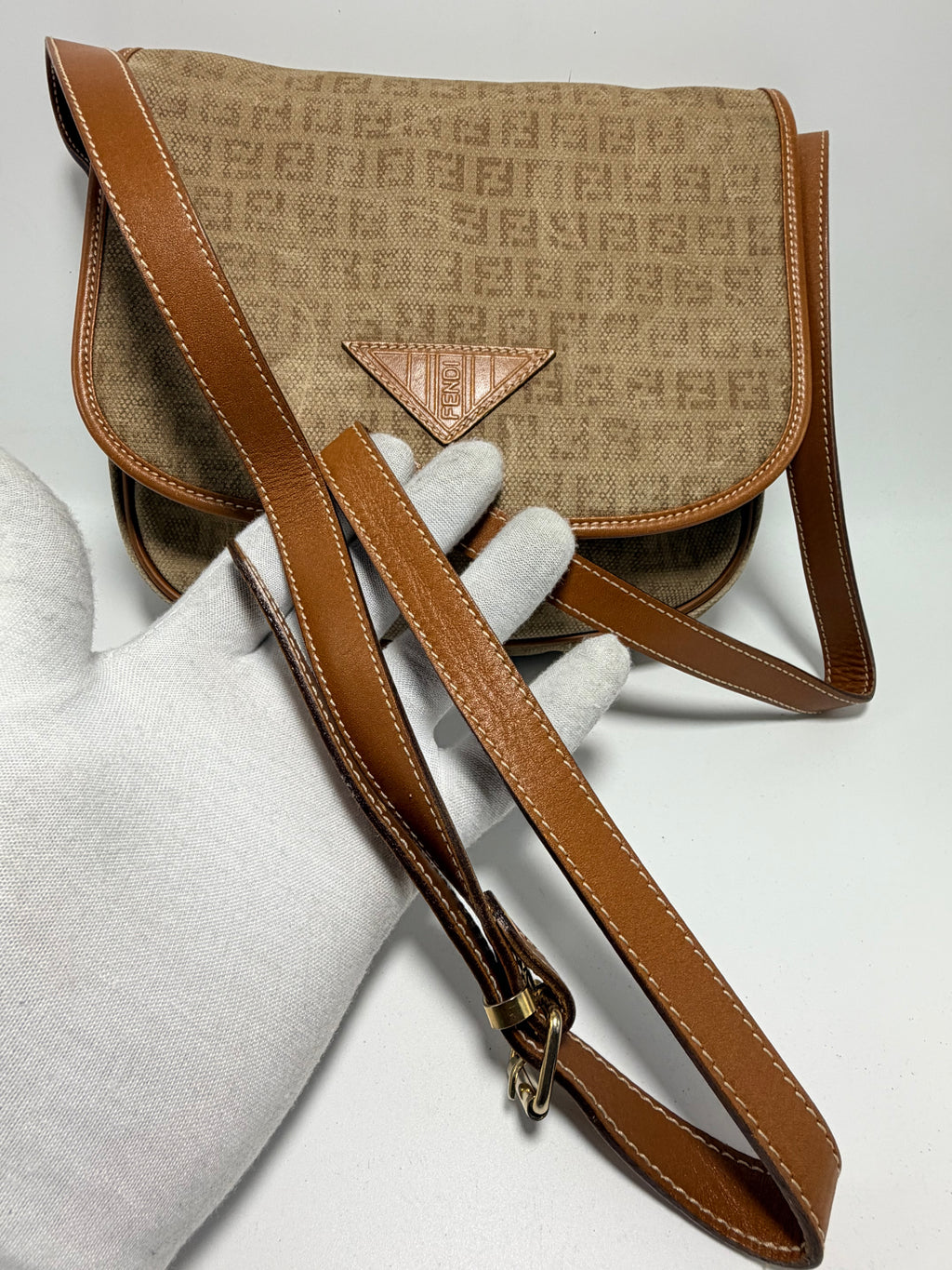 Fendi Vintage Zucca Canvas Crossbody / Shoulder Bag – Brown FF Monogram