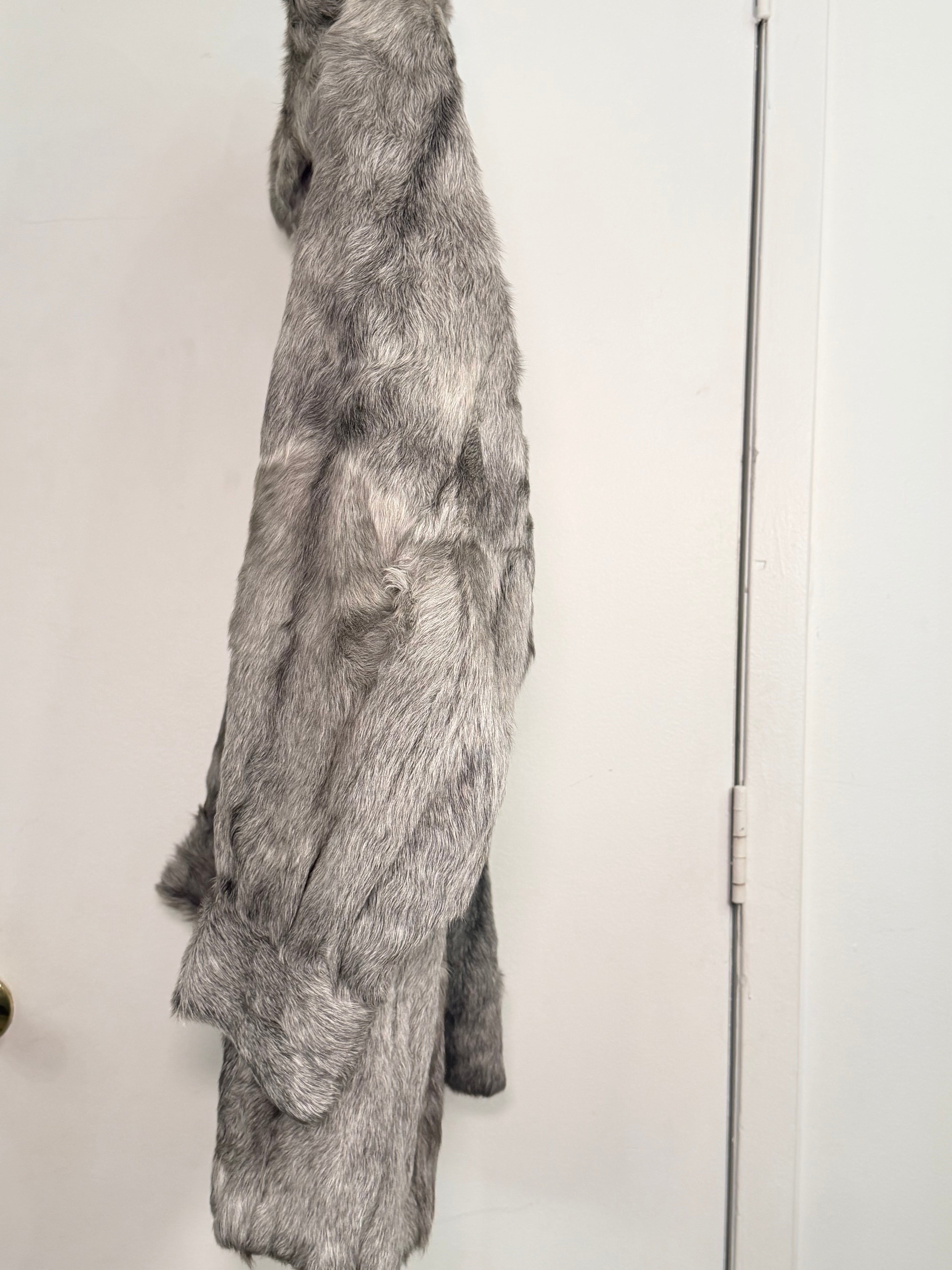 Vintage Rabbit Fur Coat – Silver Gray (Large / XL)