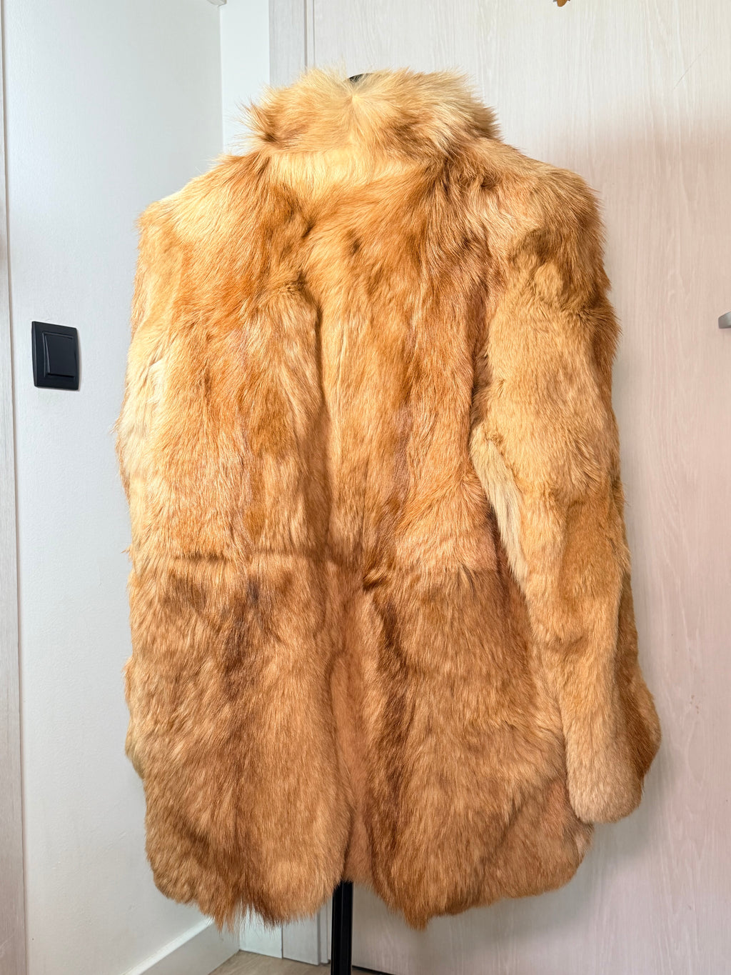 Vintage Red Fox Fur Coat – Golden Honey Tones (Size Small)