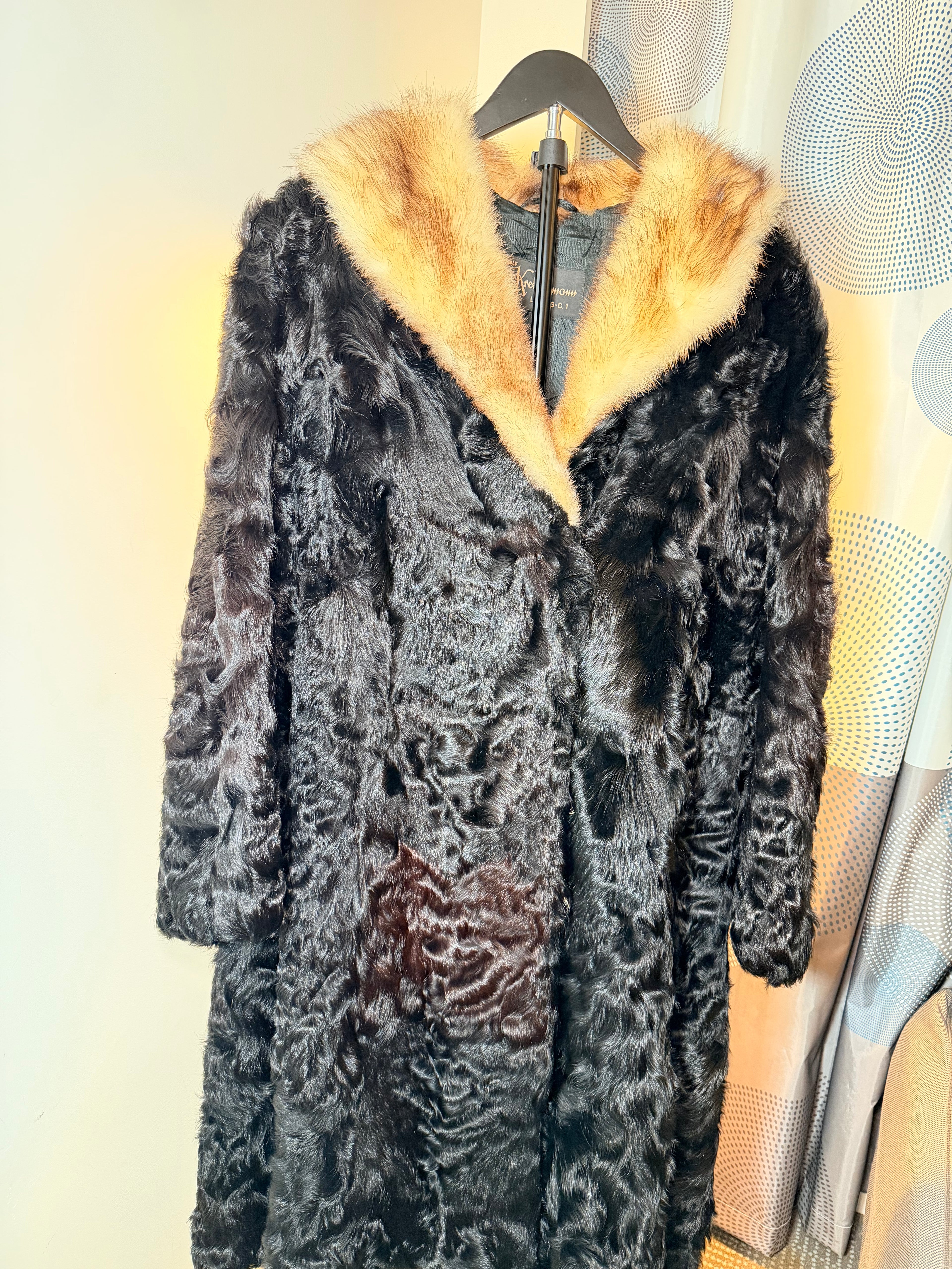 Vintage Persian Lamb (Astrakhan) Fur Coat with Fox Trim – Black (1X / 2X)