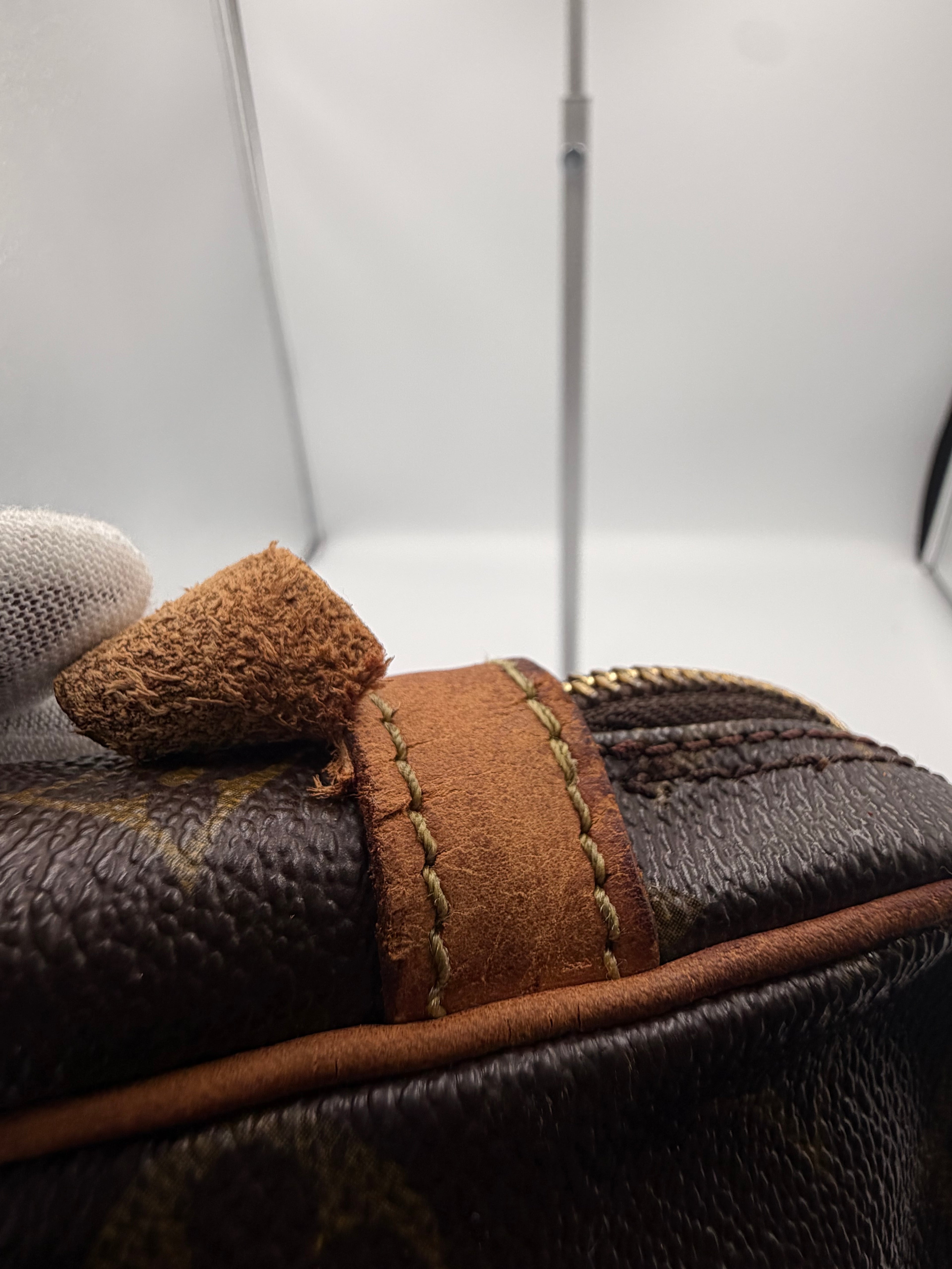 Louis Vuitton Marly Dragonne GM Wristlet Clutch