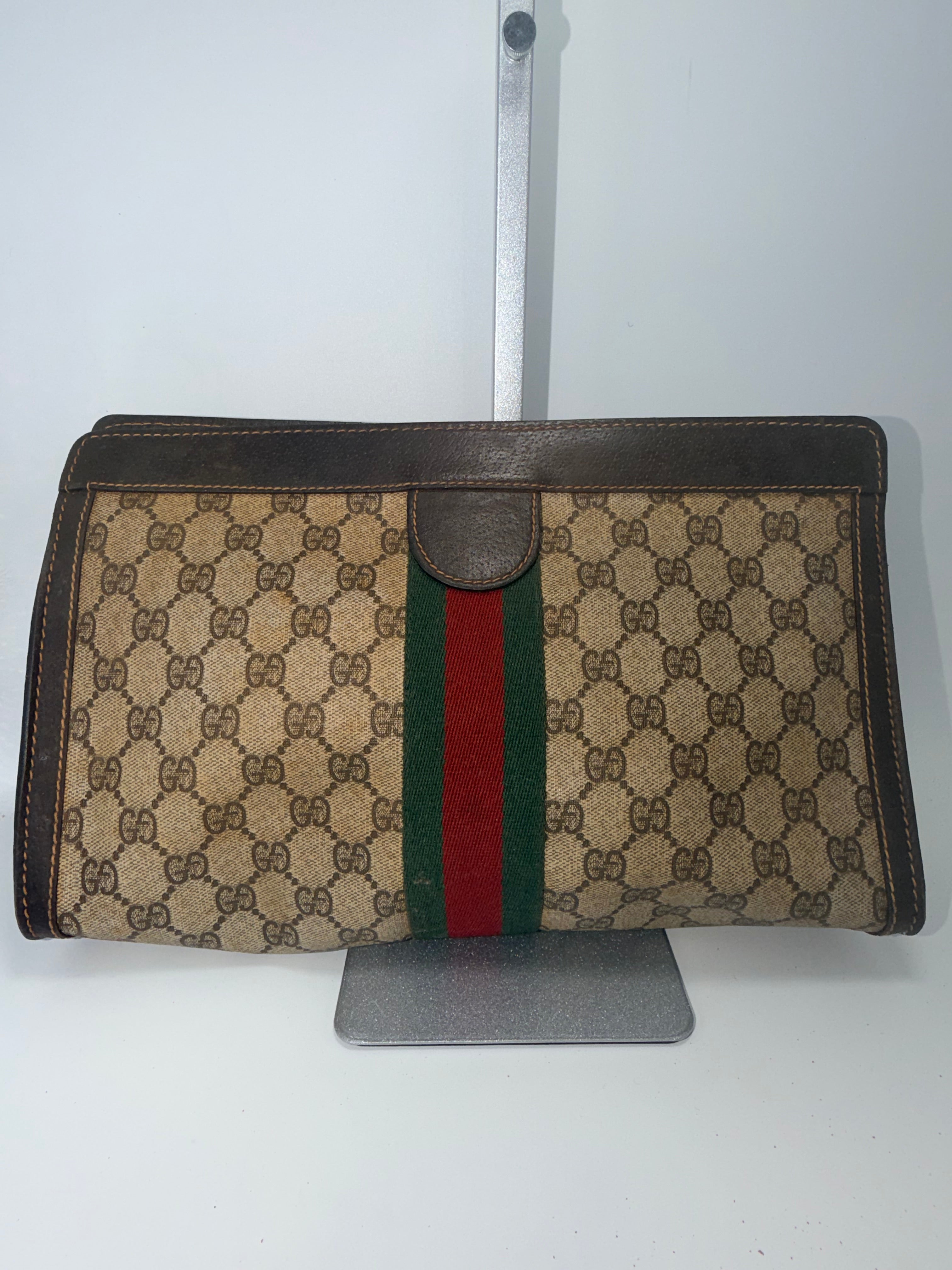 GUCCI GG Supreme Web Clutch (Large)