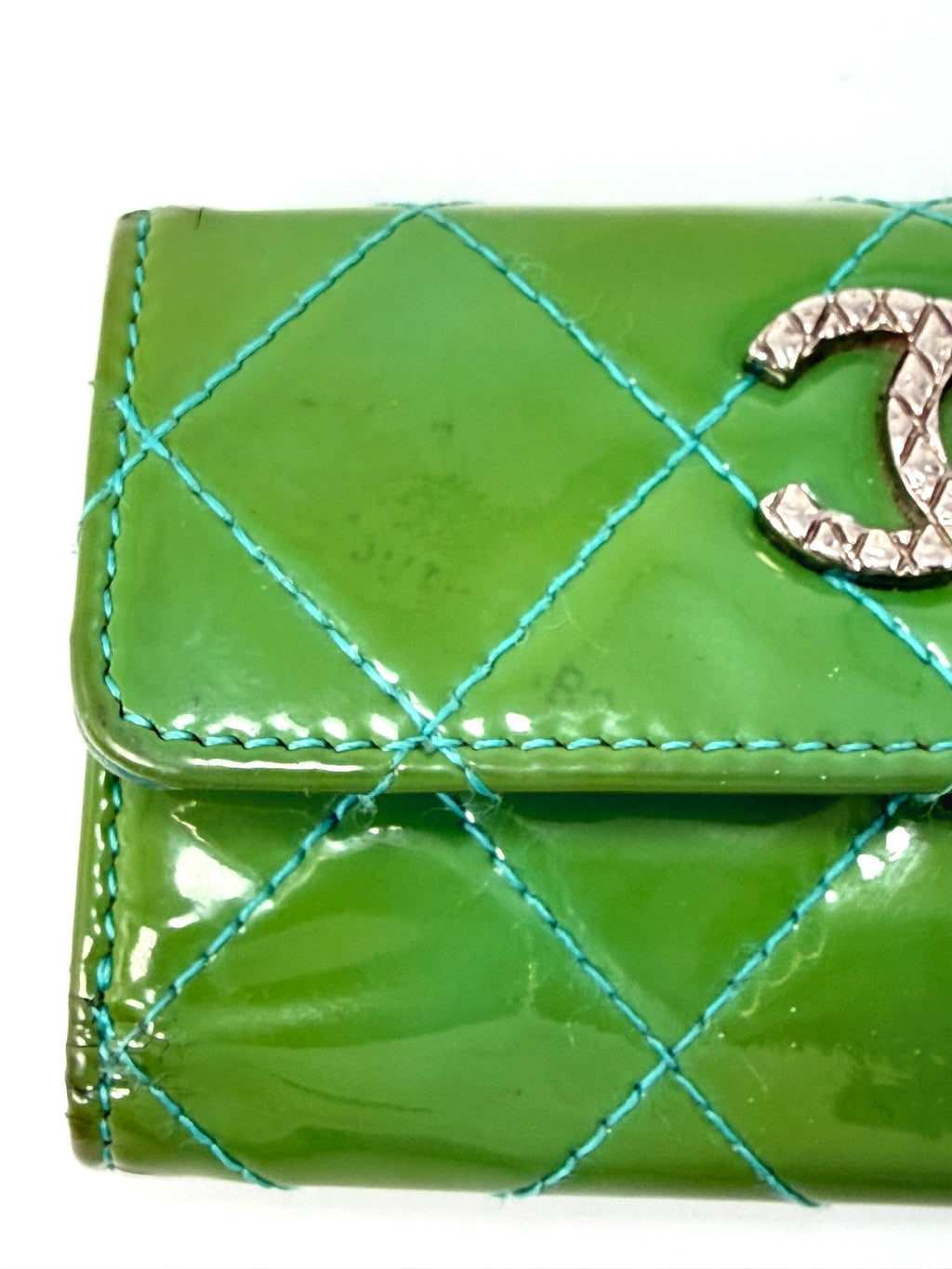 CHANEL Patent Leather Key Case / Wallet – Green with Silver CC Hardware