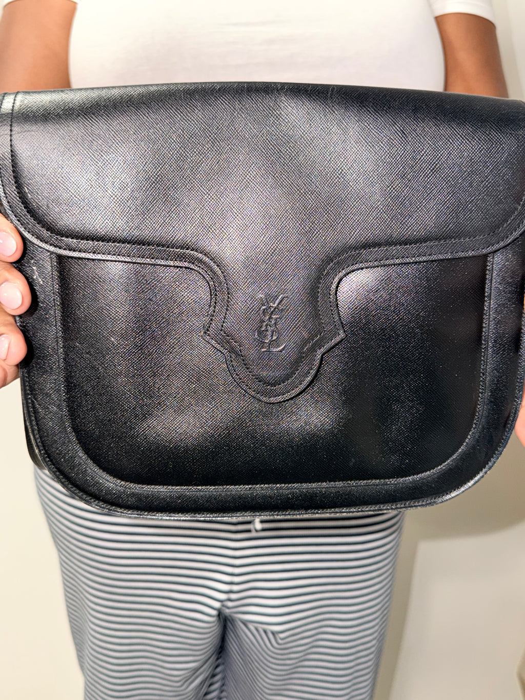 Yves Saint Laurent Black Leather Shoulder Bag