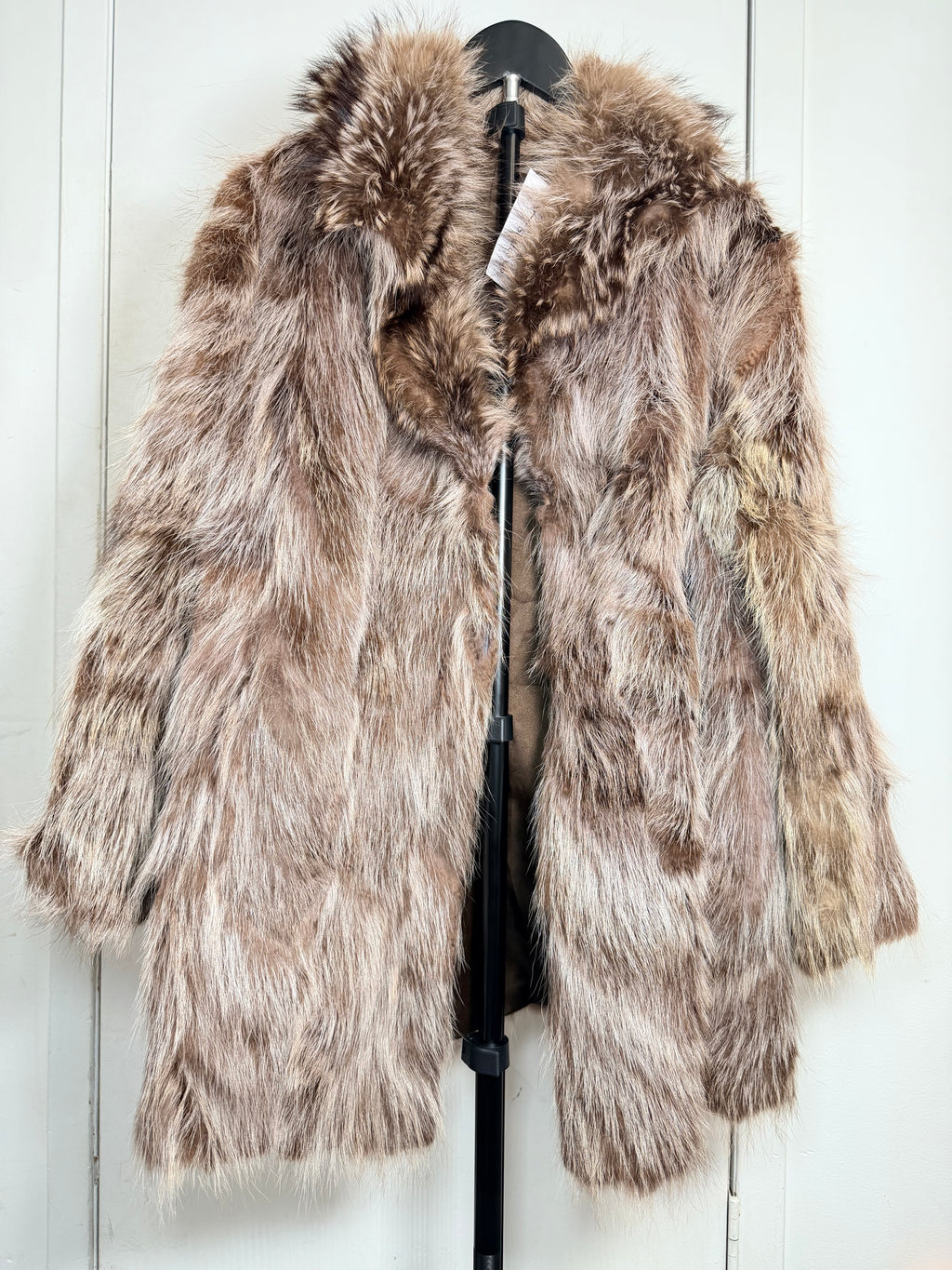 Vintage Natural Taupe Raccoon Fur Coat – Large 039