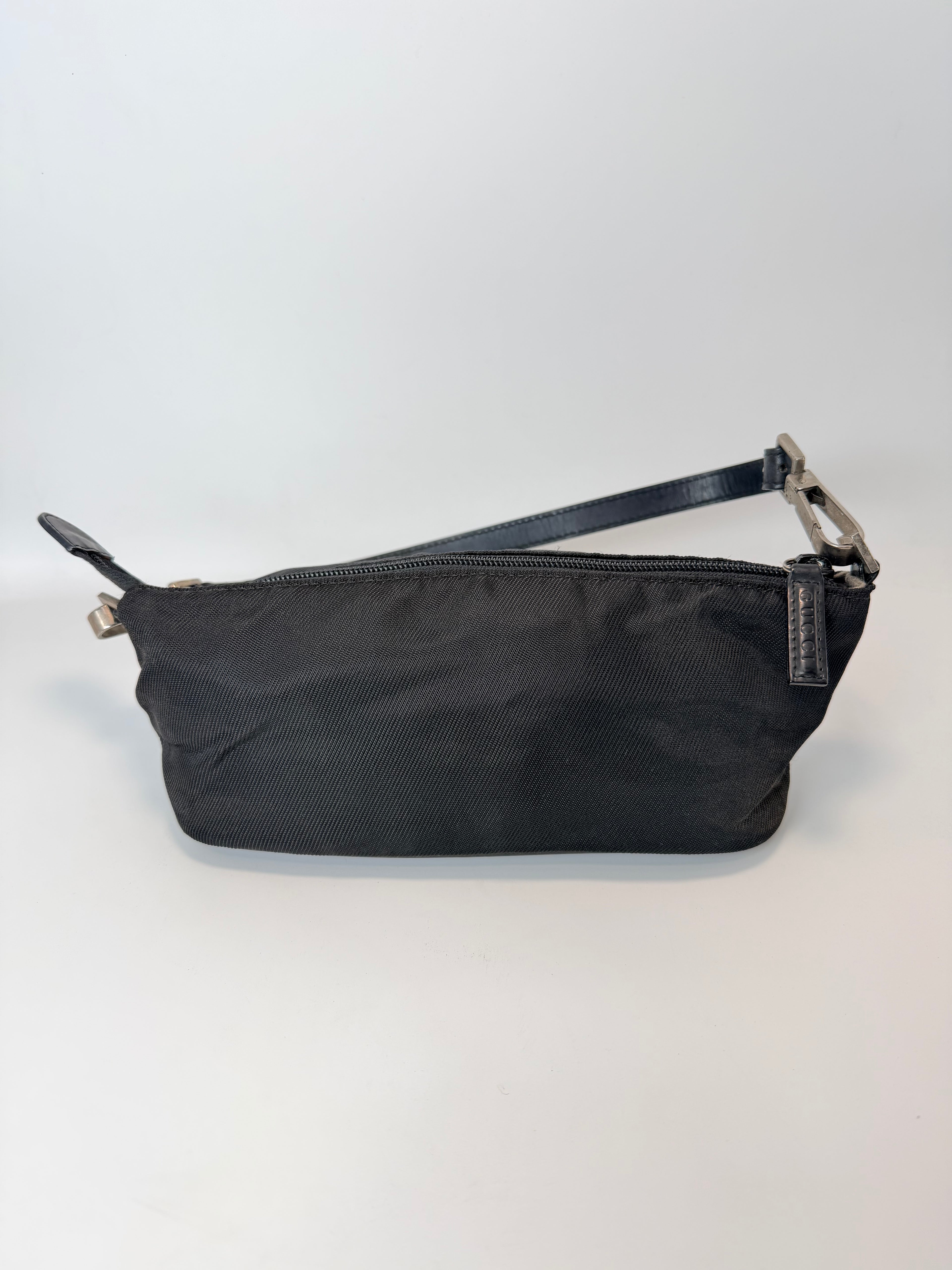 GUCCI Vintage Nylon Shoulder Bag – Black