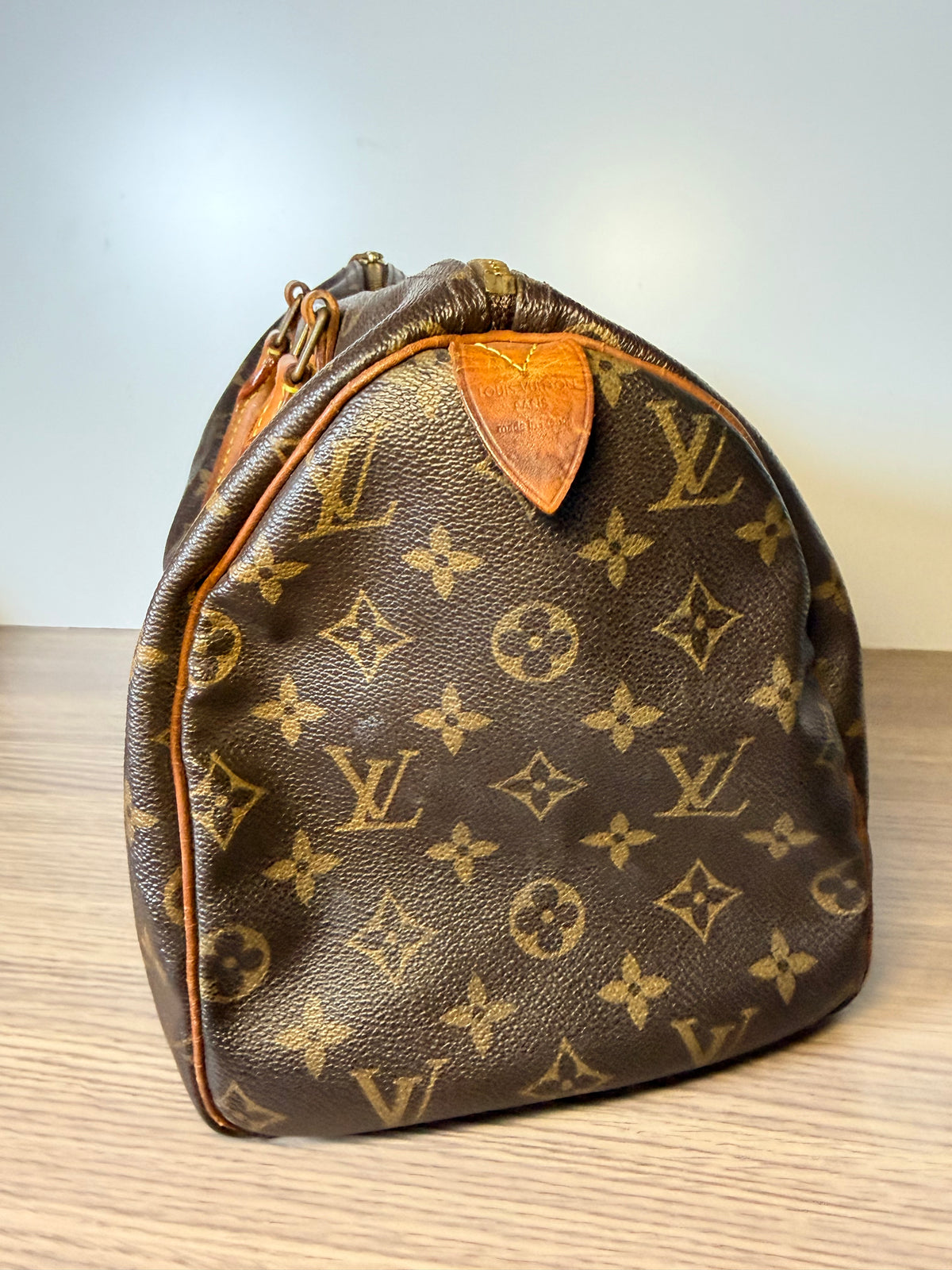 Louis Vuitton Monogram Speedy 30