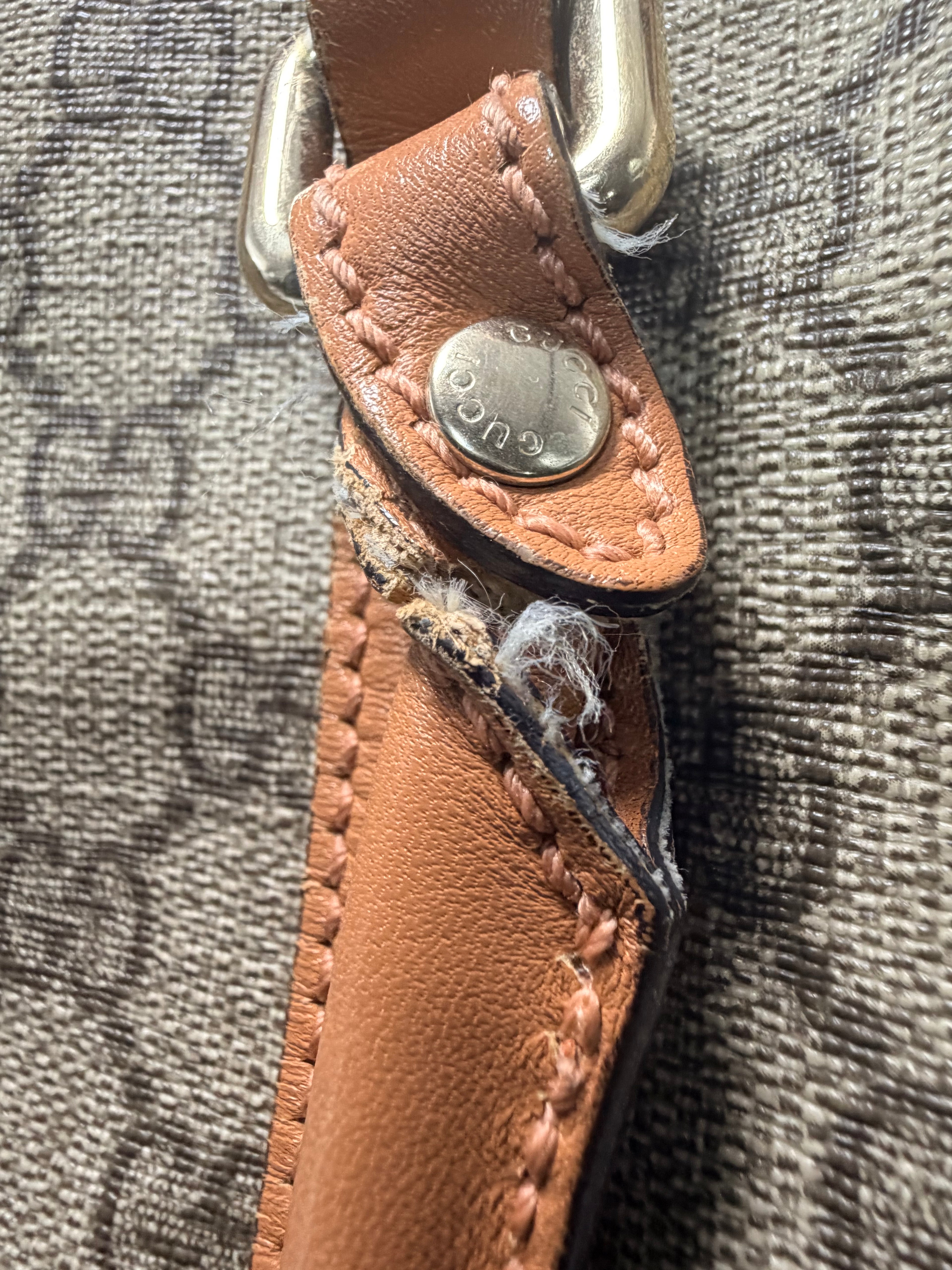 GUCCI GG Canvas Tote – Beige/Ebony with Brown Leather Trim