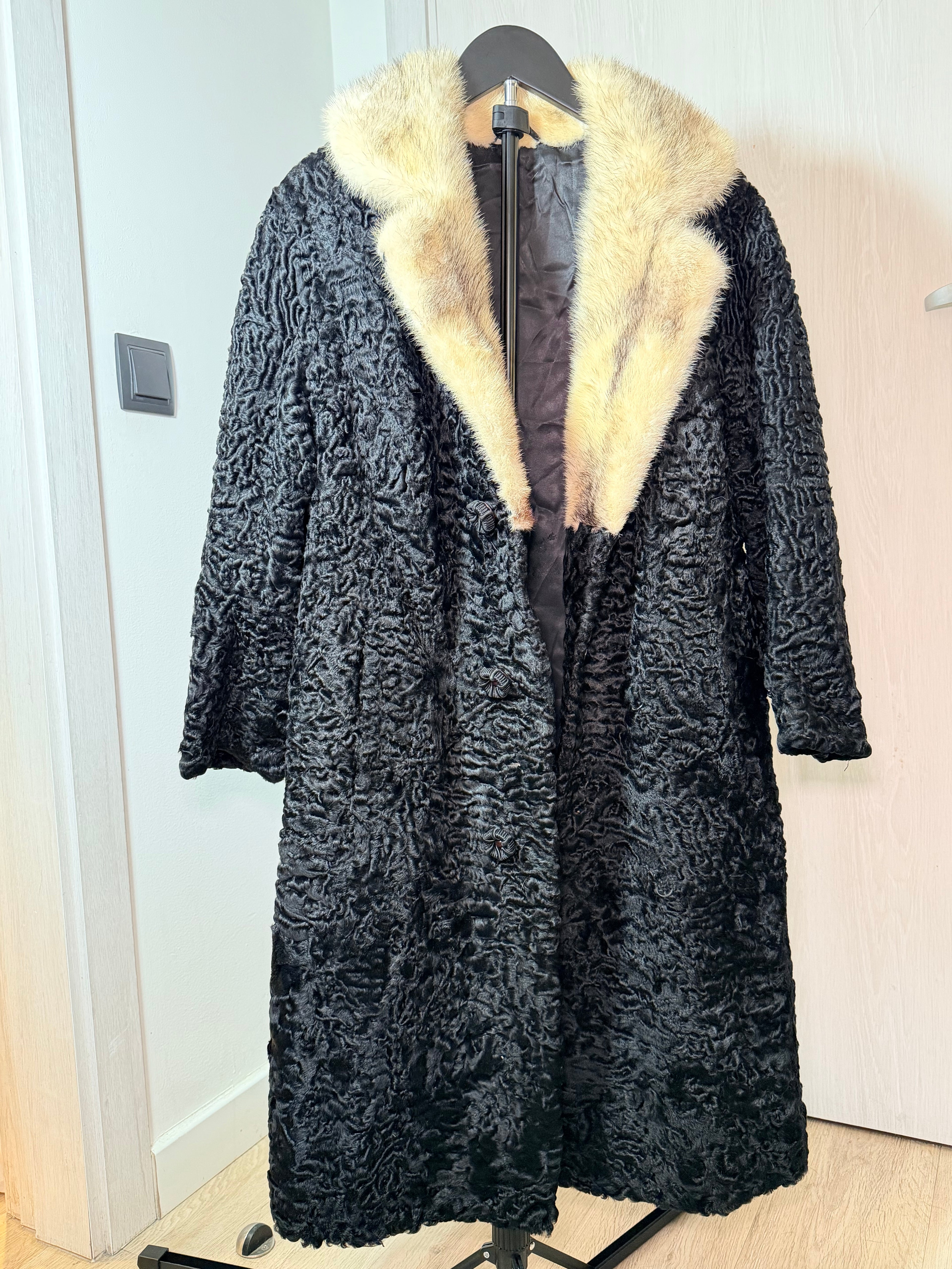Vintage Persian Lamb Fur Coat with Mink Collar (Medium / Large)