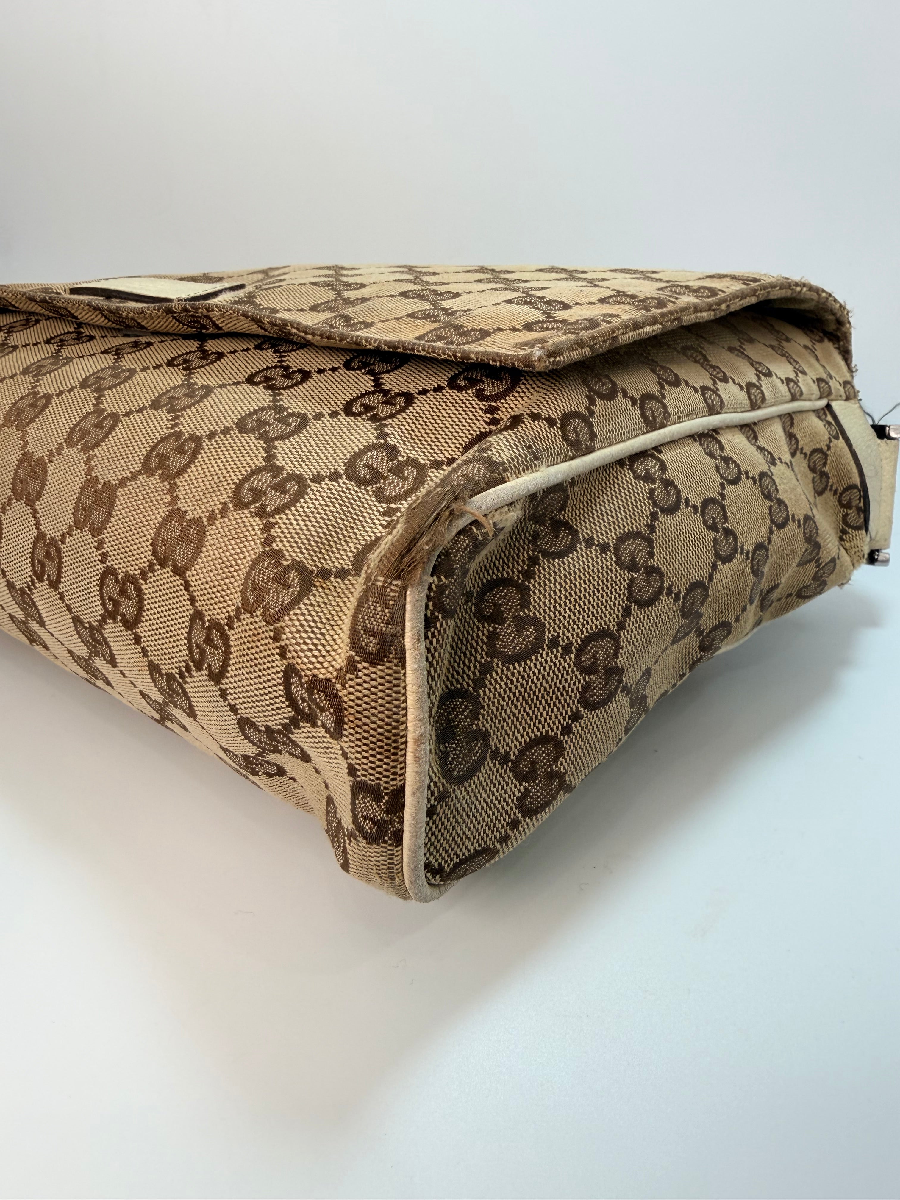 Gucci GG Canvas Messanger Bag