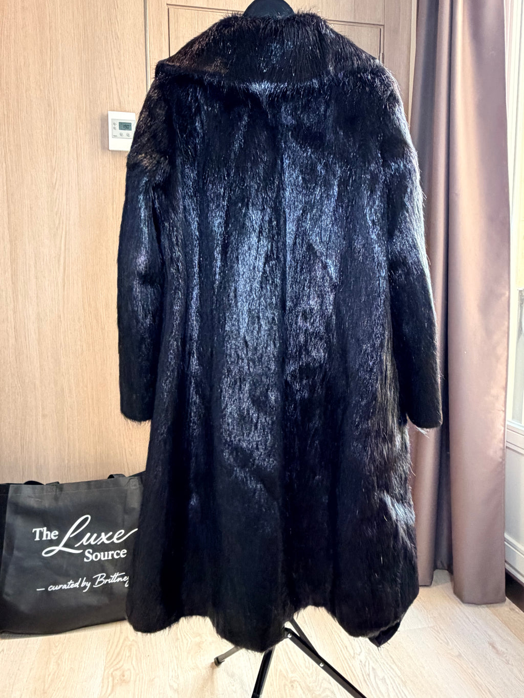 Vintage Black Mink Fur Coat – 1X -014