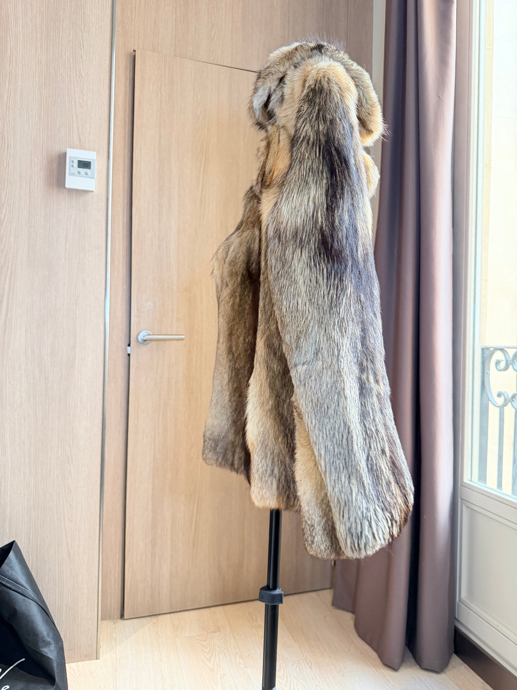 Vintage Natural Fox Fur Coat – Small -035