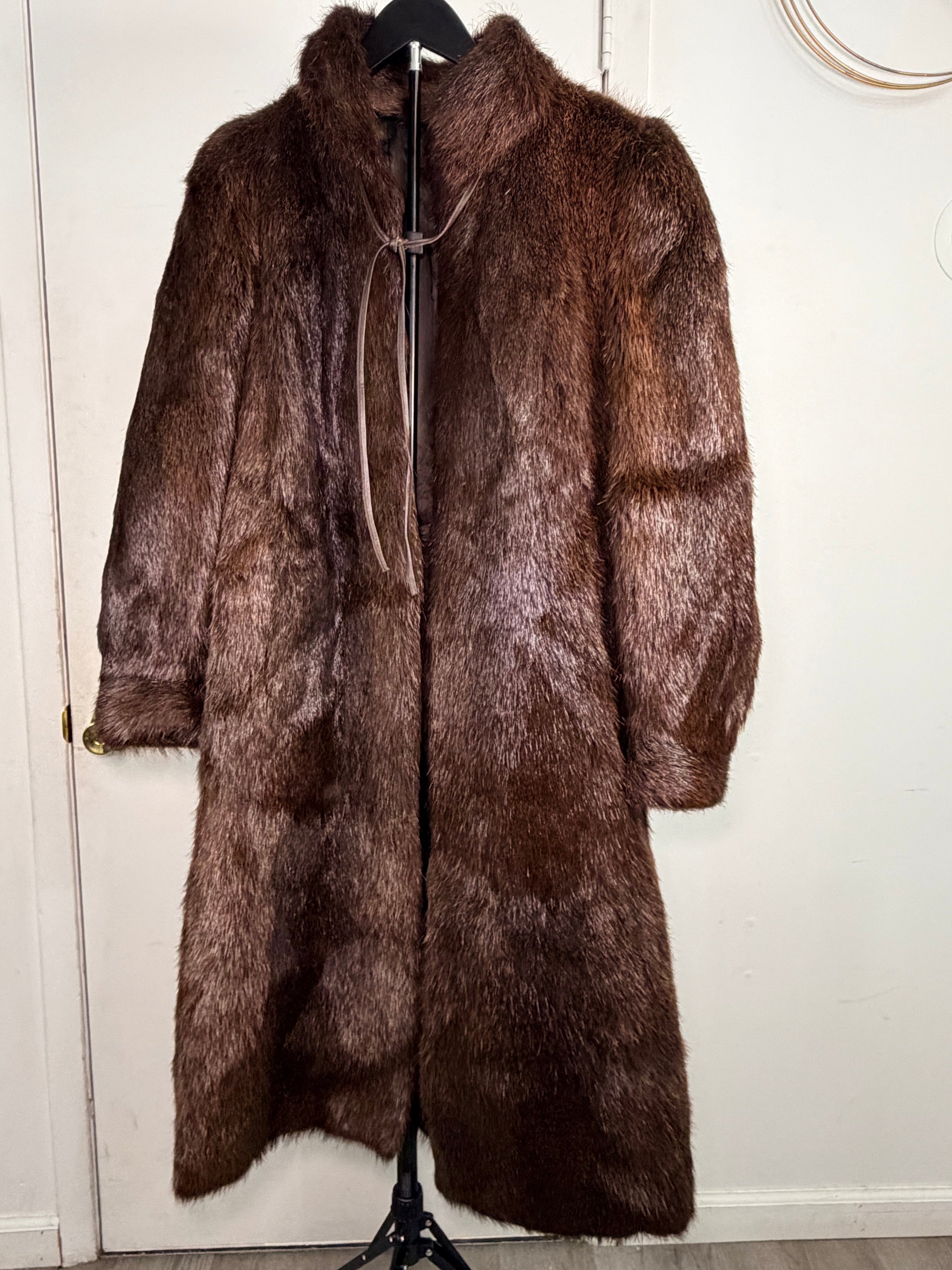 Vintage Sheared Beaver Fur Coat – Rich Chocolate Brown (Medium)