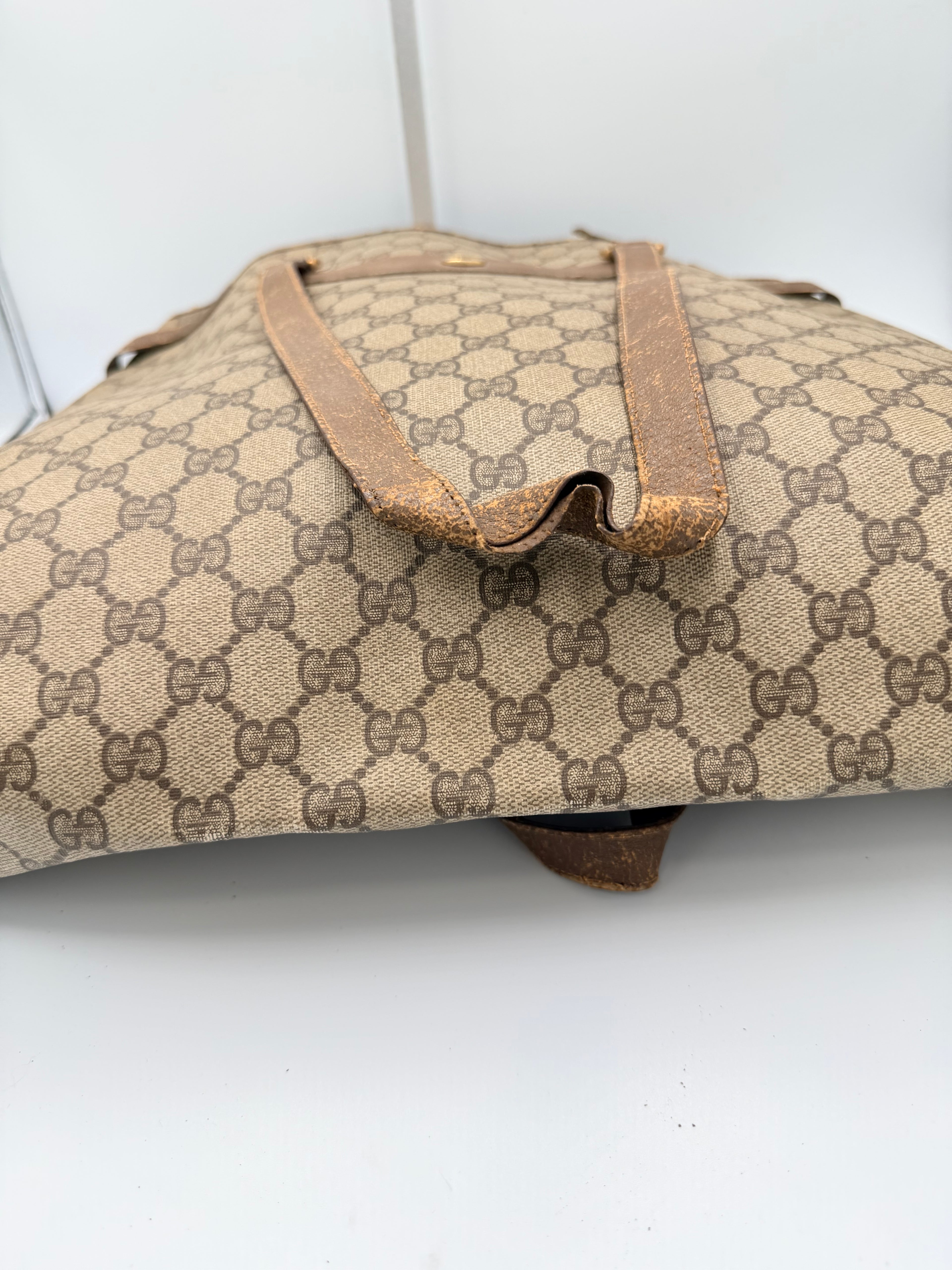 Gucci GG Supreme Large Tote Bag