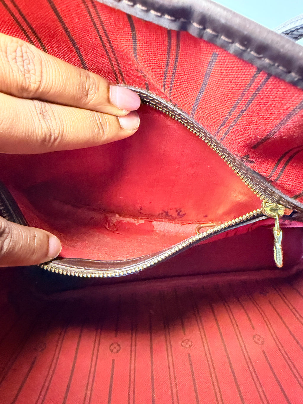 Louis Vuitton Damier Ebene Neverfull PM – Red Limited Edition Interior