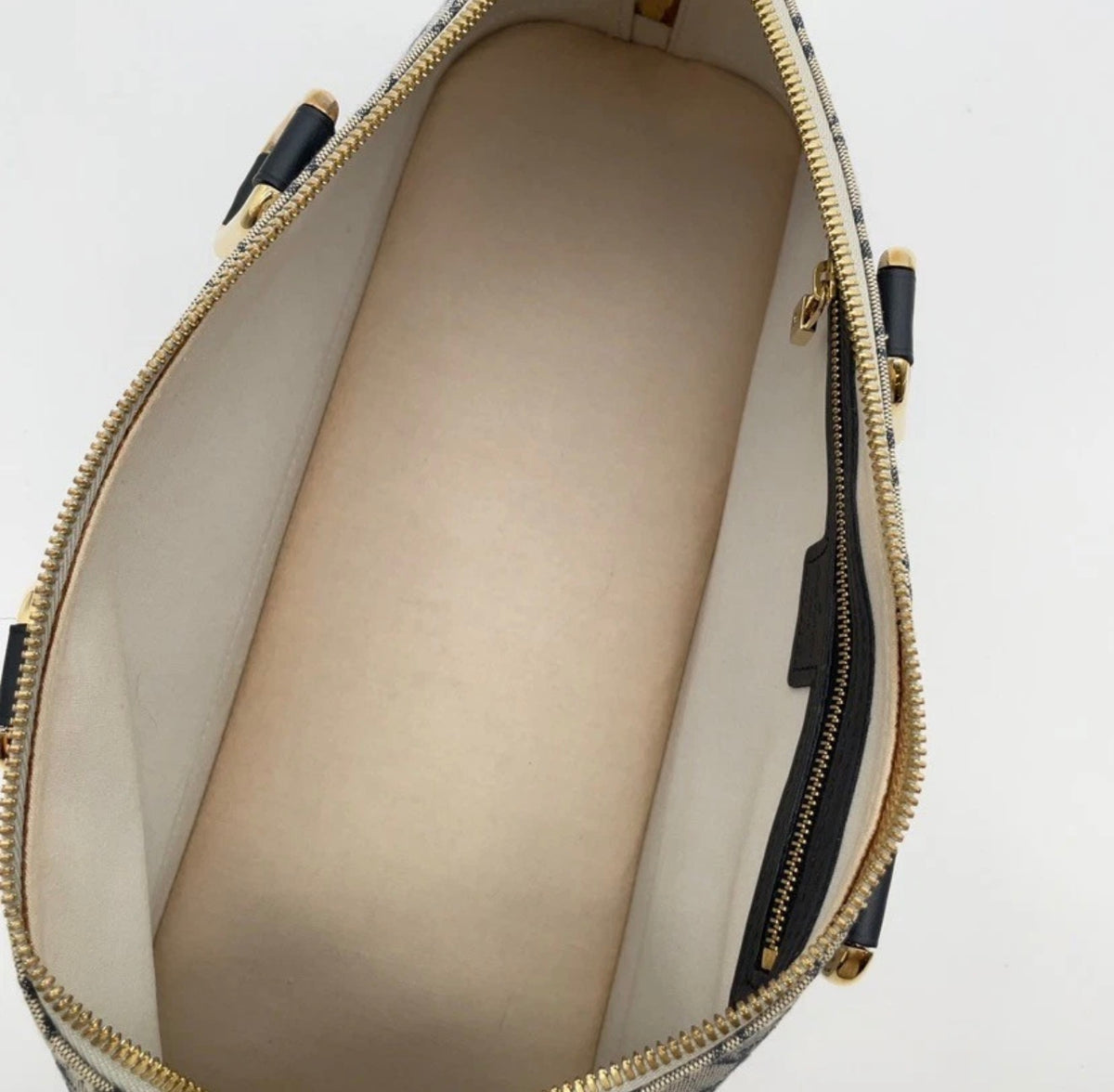 Louis Vuitton Mini Lin Long Alma – Navy