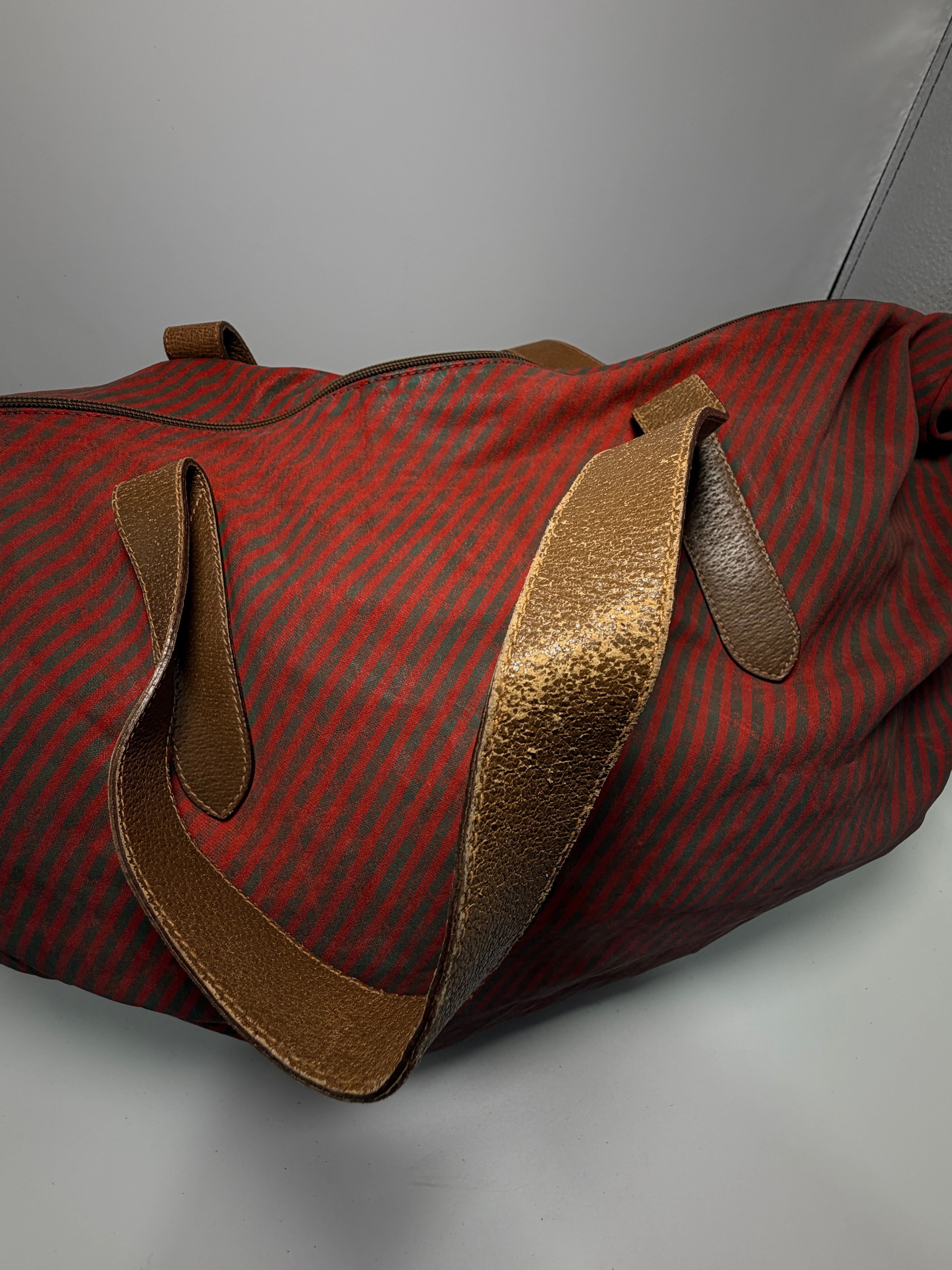 GUCCI Vintage Nylon Duffle Bag – Red & Green Stripe