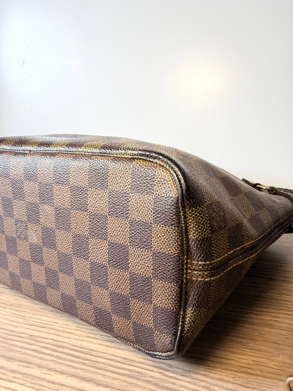 Louis Vuitton Damier Ebene Neverfull PM – Red Limited Edition Interior