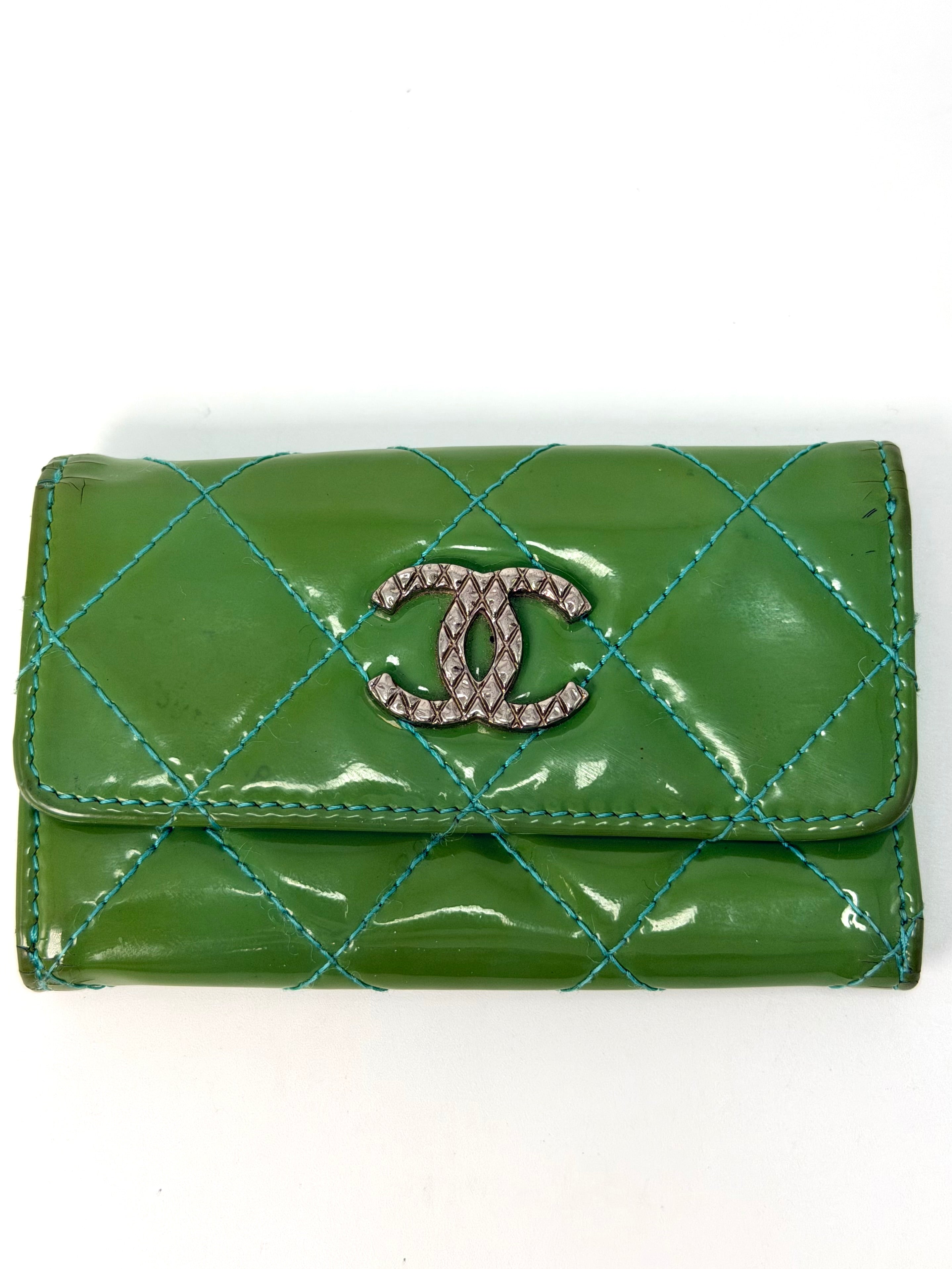 CHANEL Patent Leather Key Case / Wallet – Green with Silver CC Hardware