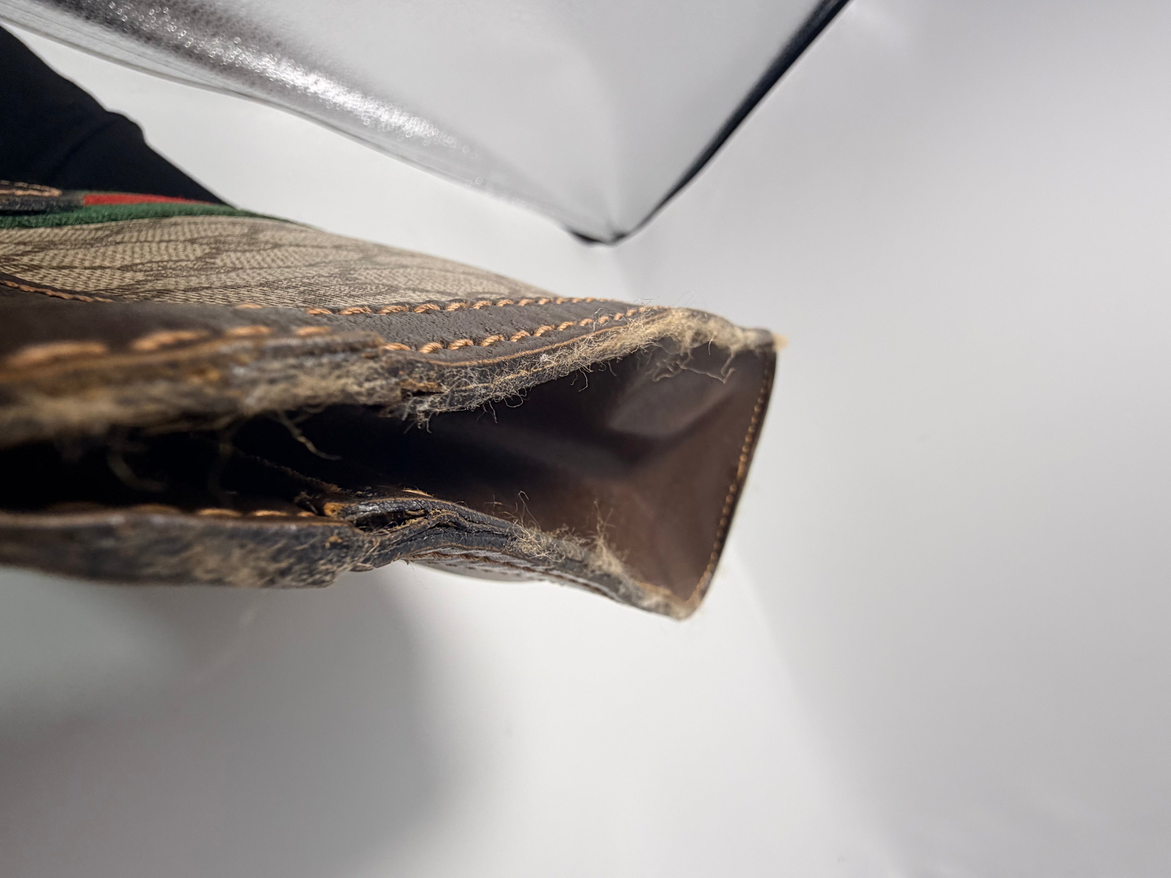 GUCCI GG Supreme Web Clutch