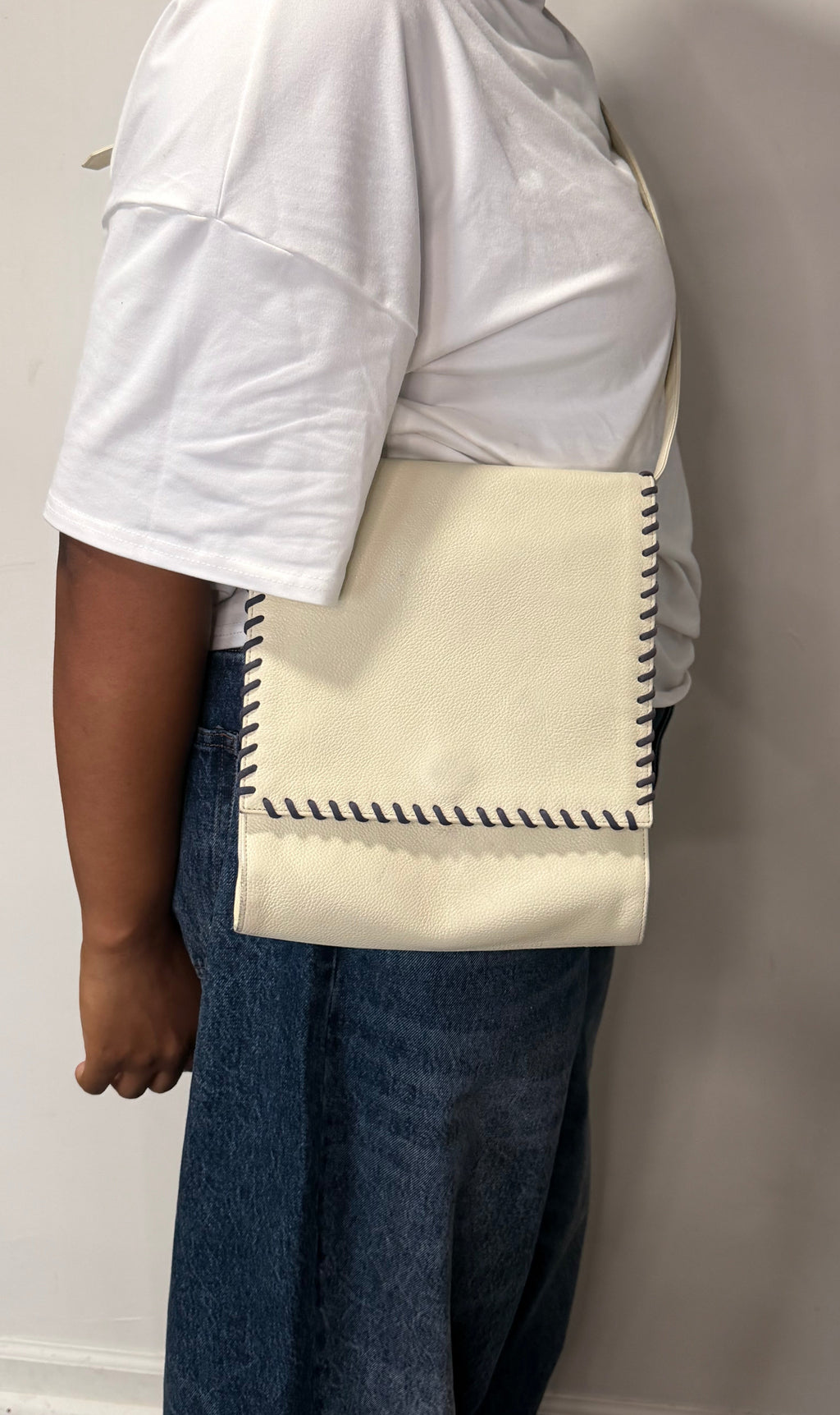 Yves Saint Laurent Cream Leather Whipstitch Crossbody Messenger Bag