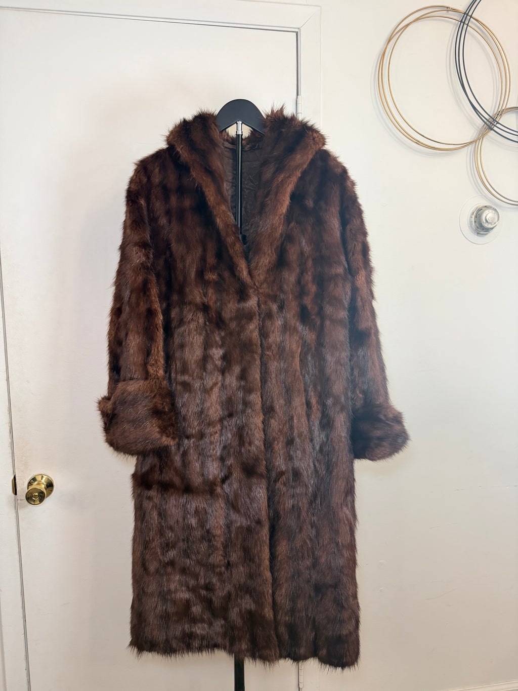 Vintage Mink Fur Coat – Rich Brown (Medium)