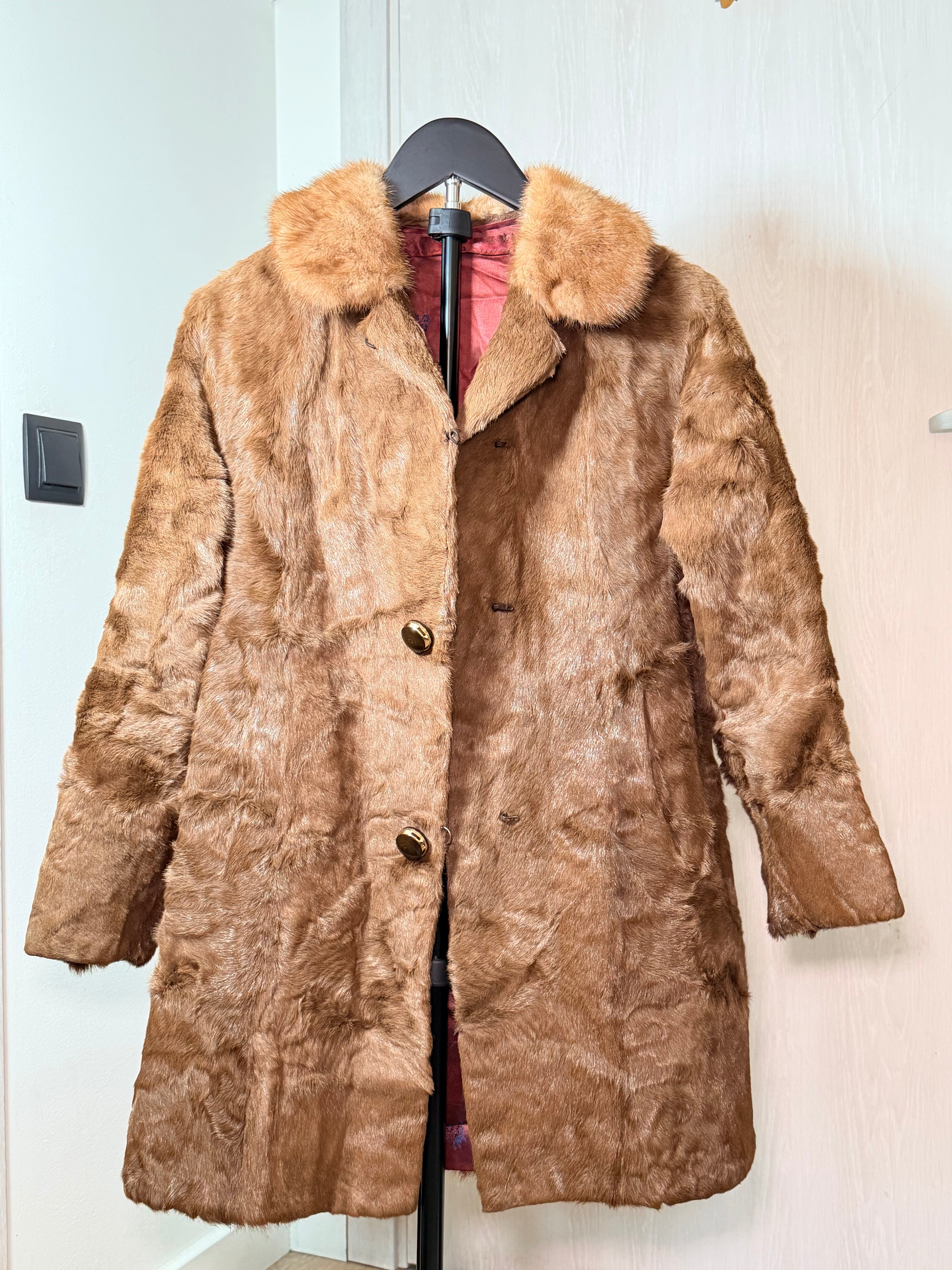 Vintage Sheared Beaver Fur Coat – Warm Camel Brown (Size Small)