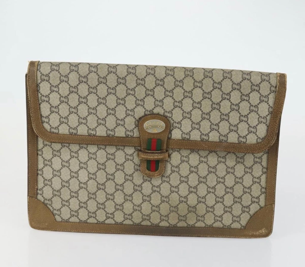 Gucci GG Supreme Monogram Portfolio Clutch