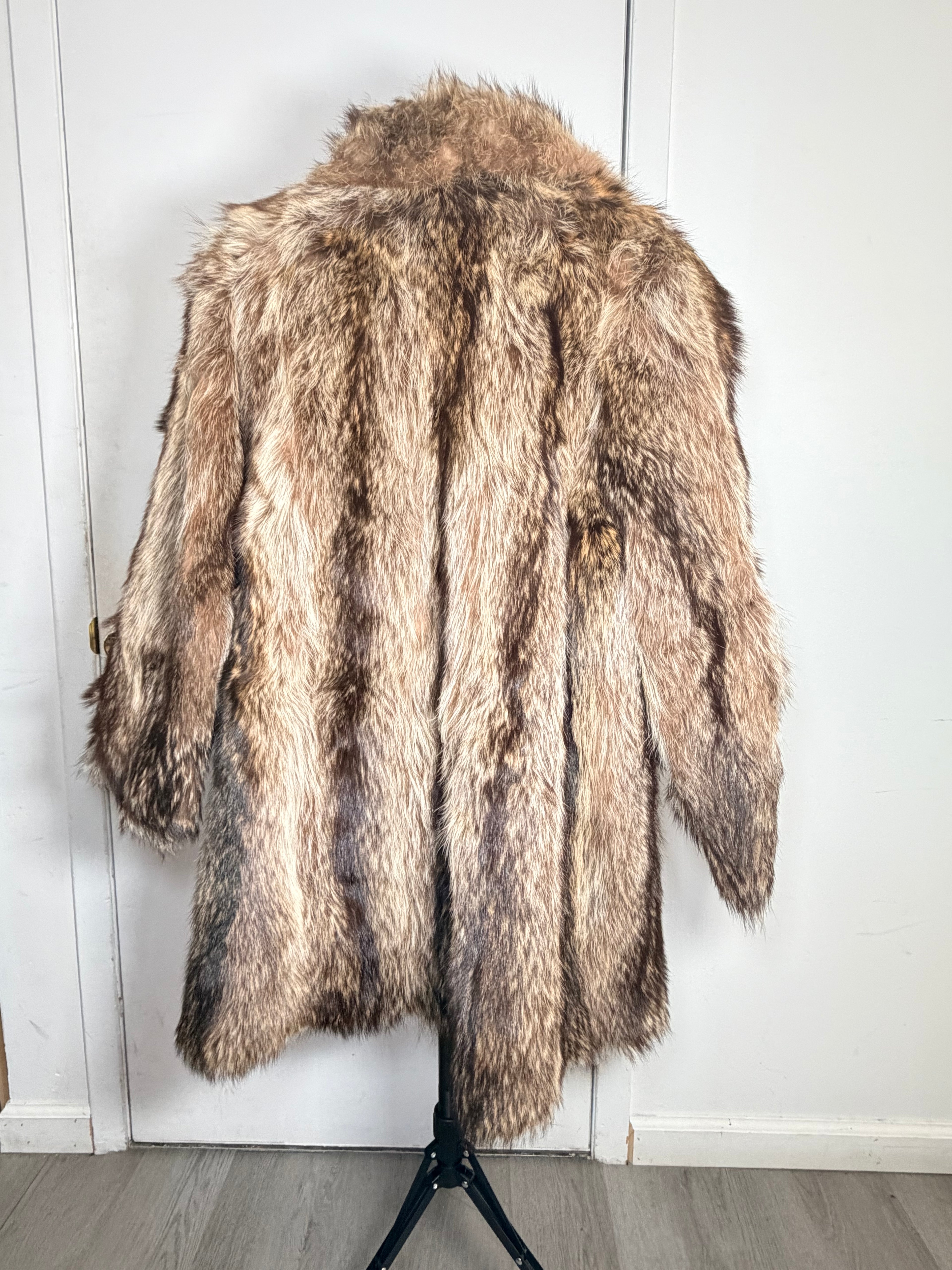 Vintage Raccoon Fur Coat – Large 034