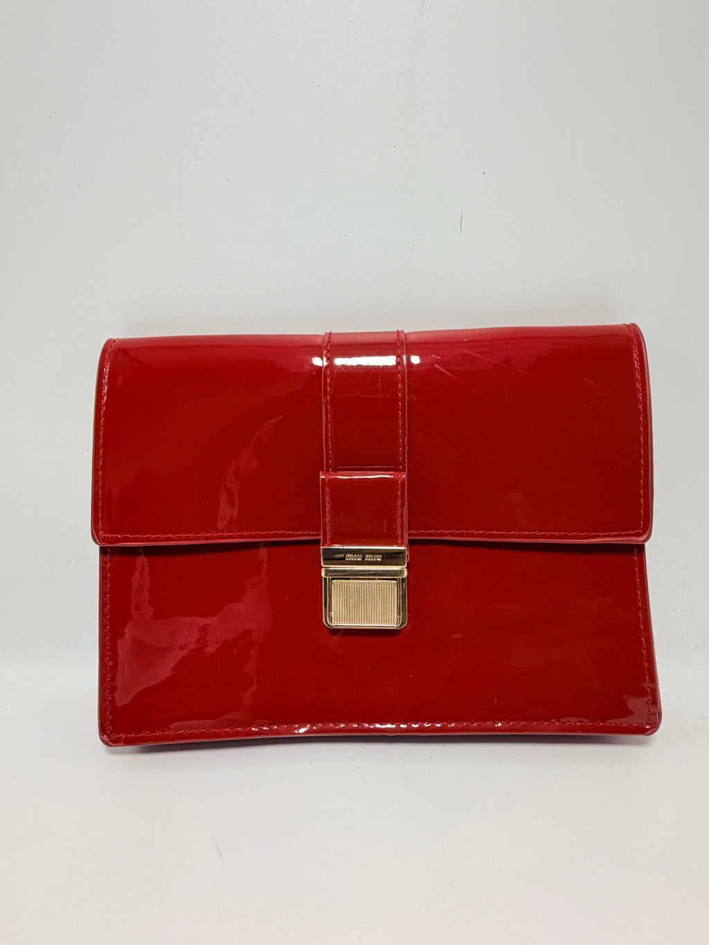 MIU MIU Red Patent Leather Clutch – High Gloss Statement