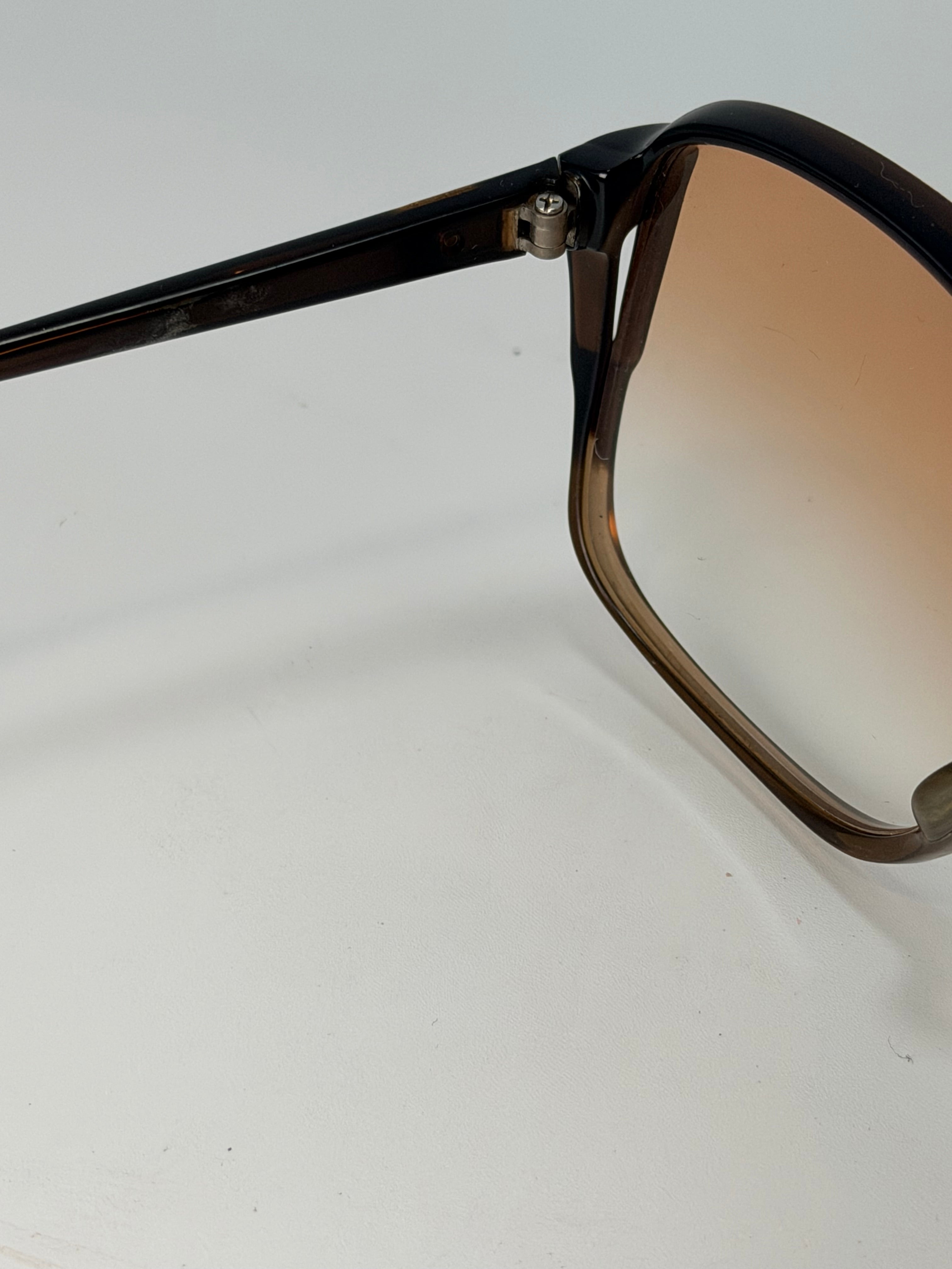 Yves Saint Laurent (YSL) Oversized Sunglasses