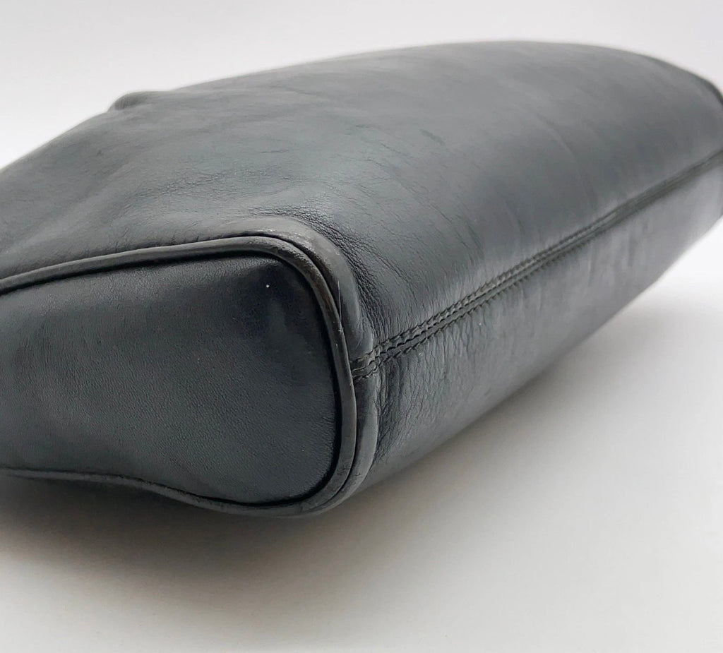 Gucci Vintage XL Leather Clutch