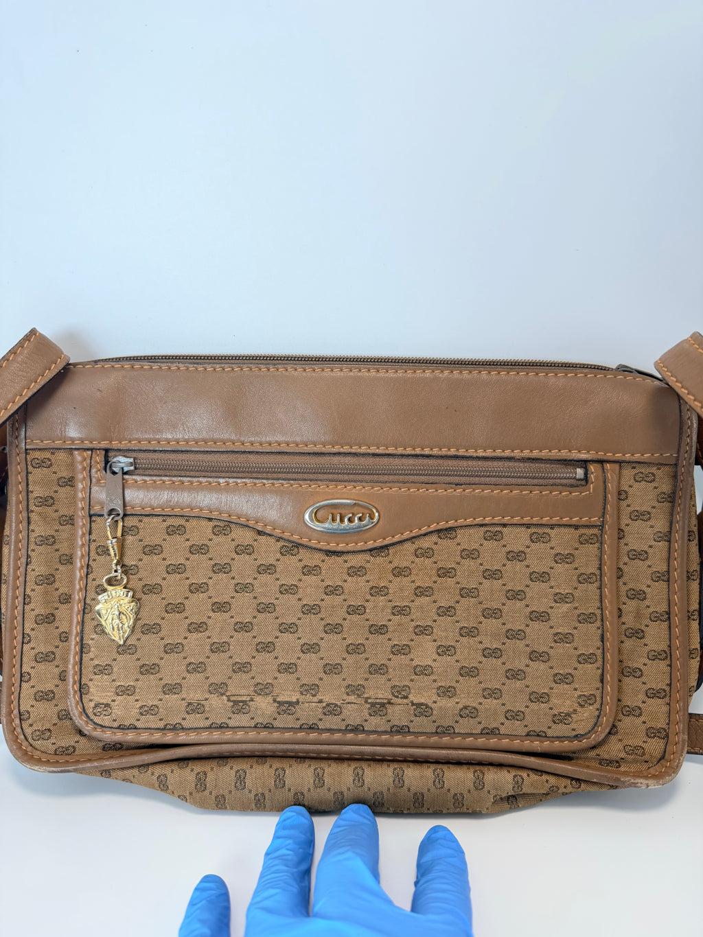 Vintage Gucci Shoulder Bag – GG Monogram Canvas & Leather Trim