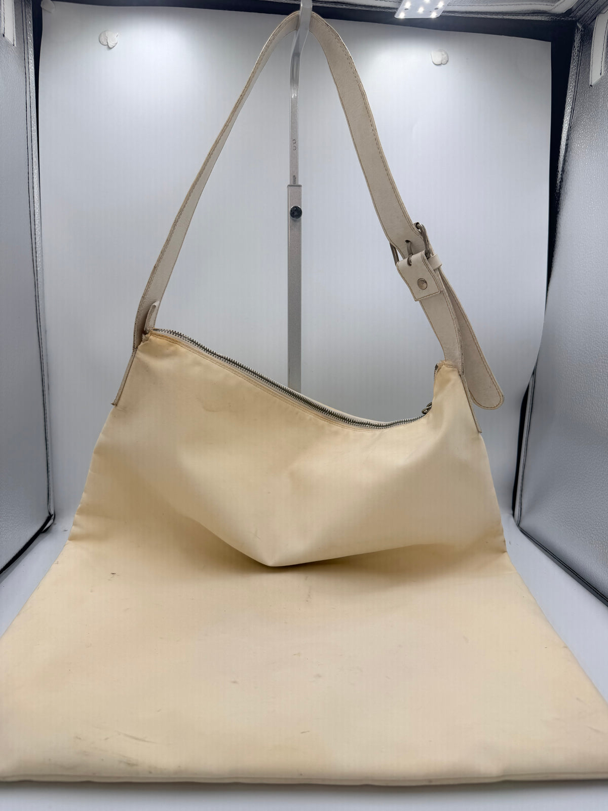 Fendi Vintage FF Logo Shoulder Bag – Ivory