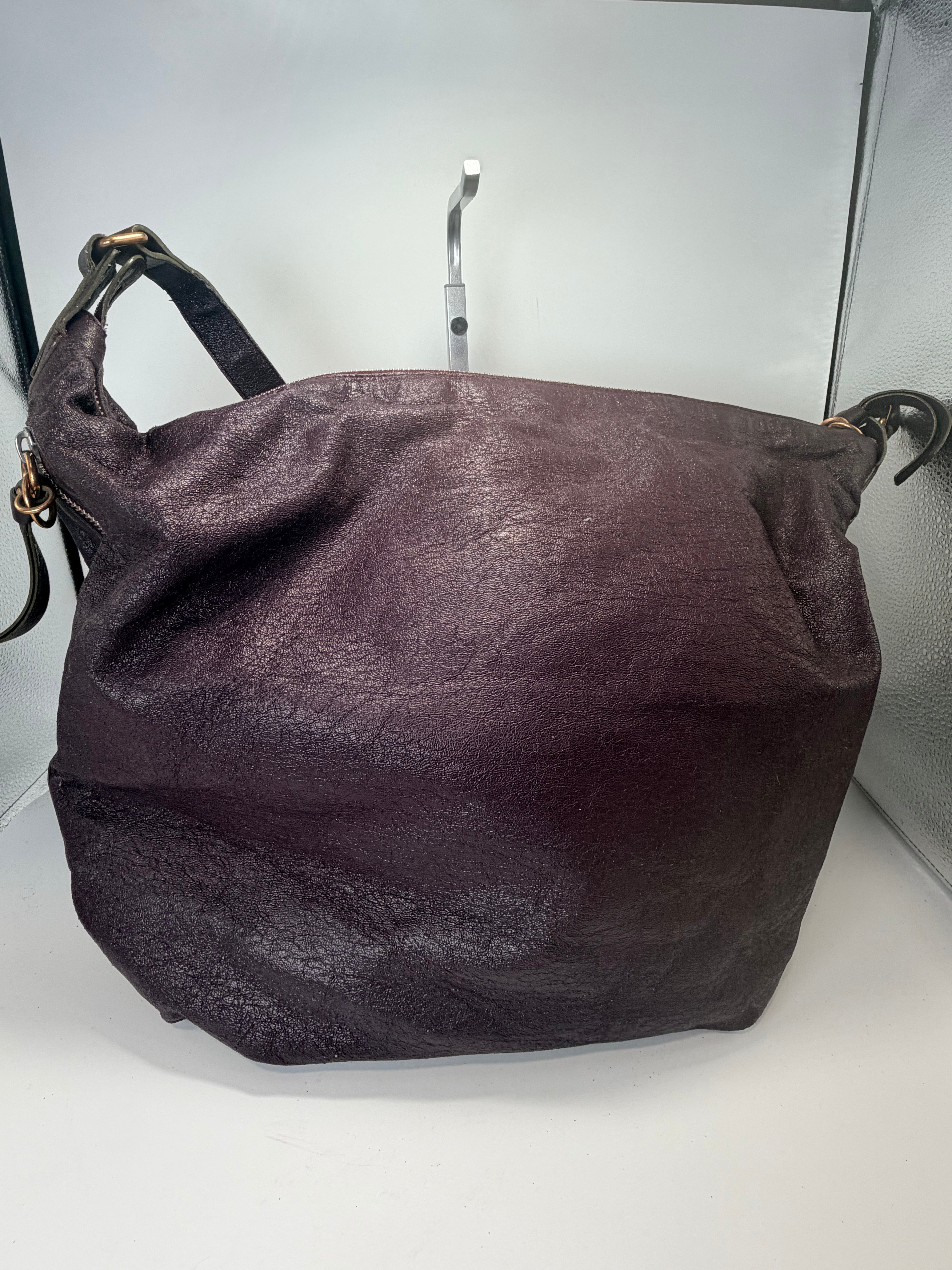 Chloé Large Logo Leather Shoulder Bag