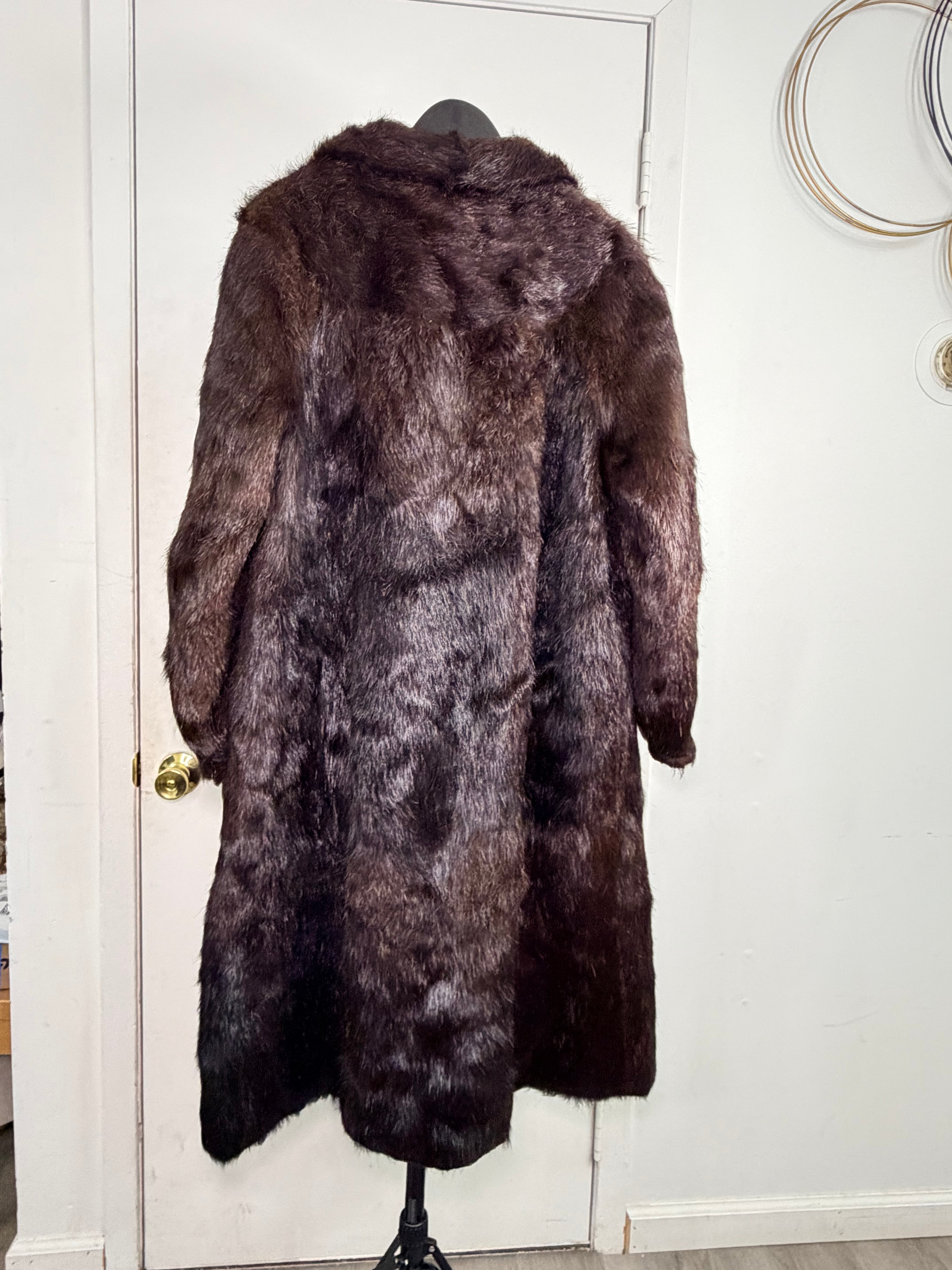 Vintage Sheared Beaver Fur Coat – Deep Chocolate Brown (Medium)