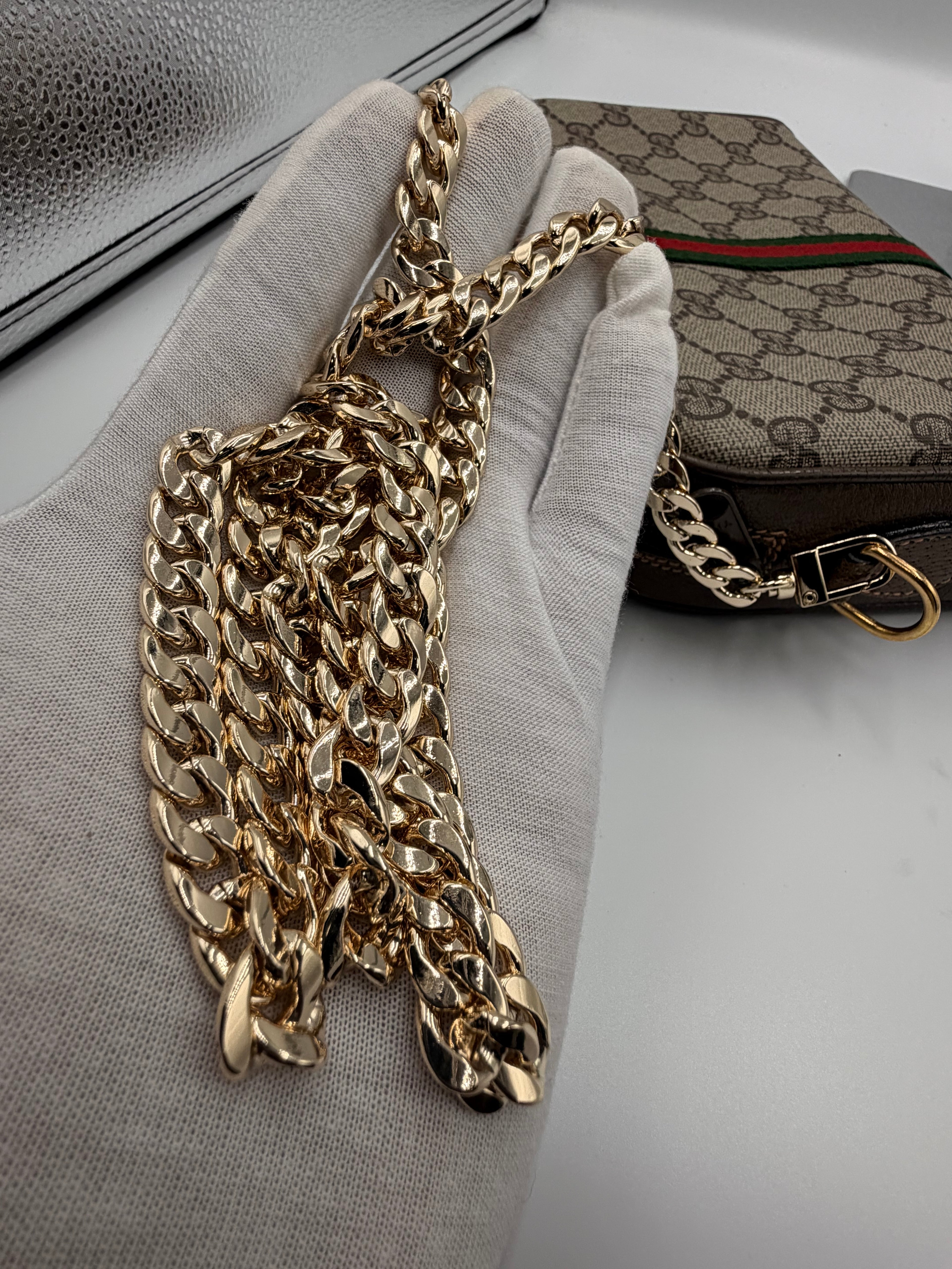 Gucci GG Supreme Ophidia Crossbody