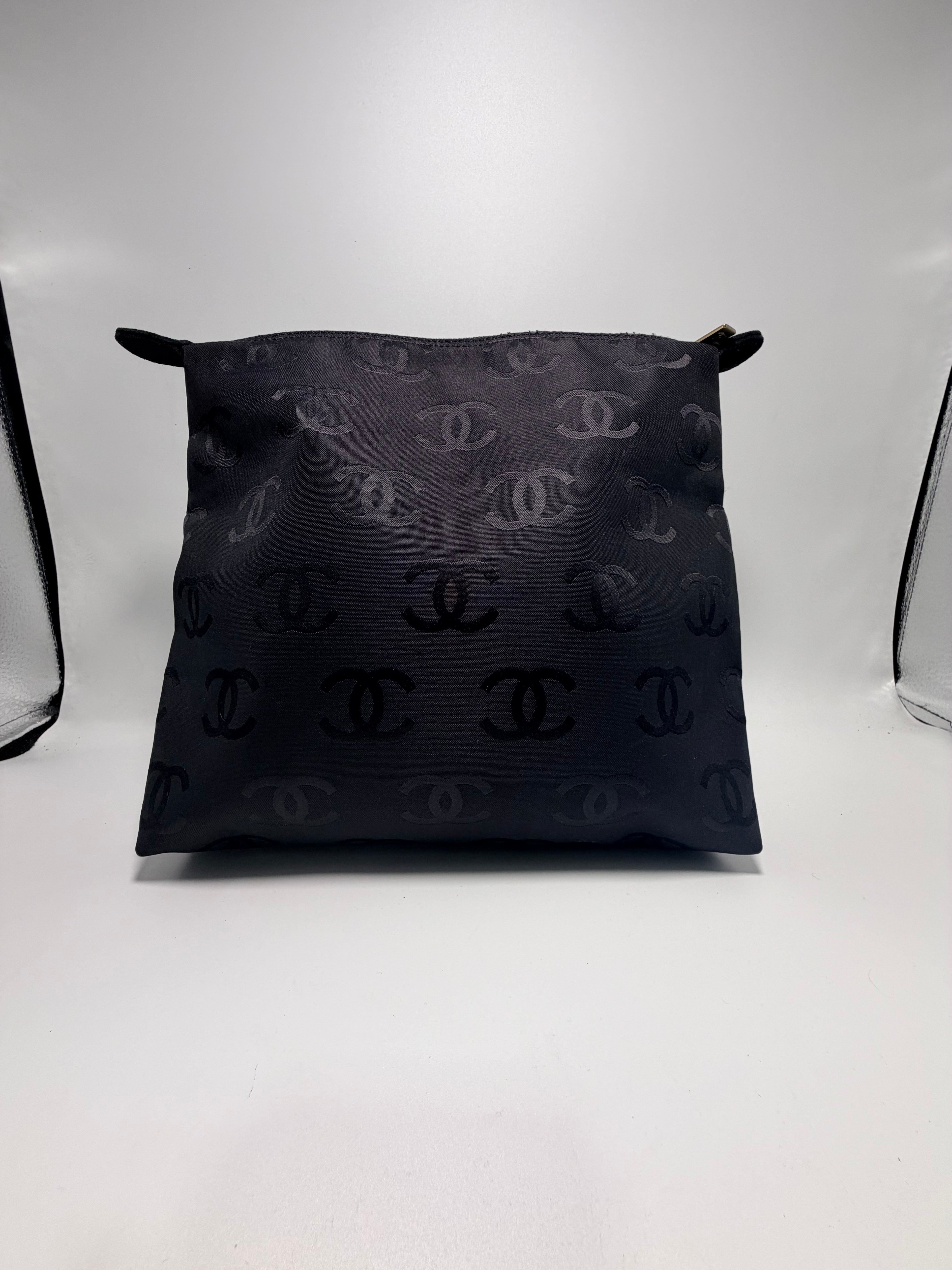 CHANEL CC Logo Nylon Pouch – Black