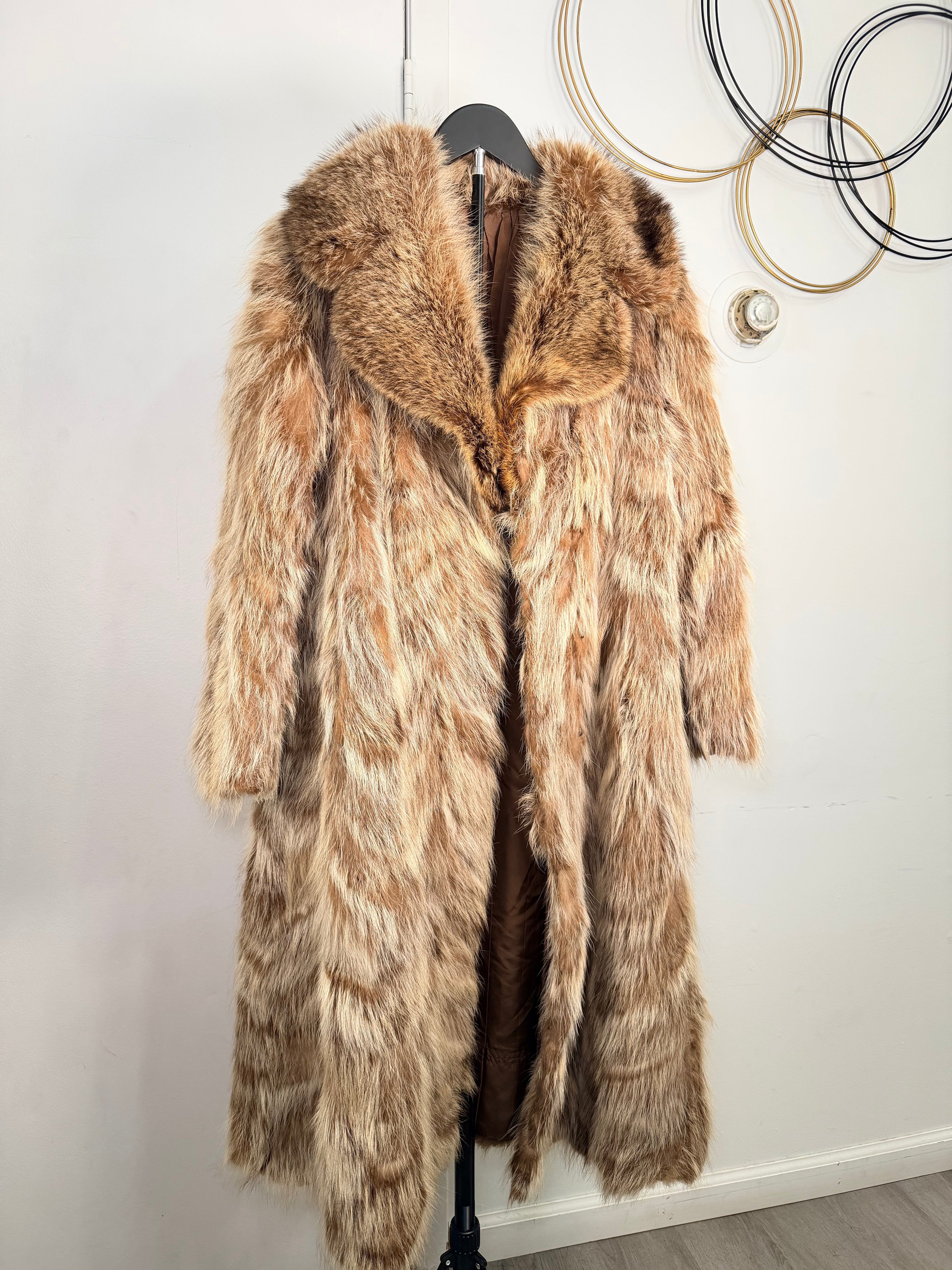 Vintage Raccoon Fur Coat with Fox Fur Collar – Natural Honey Brown (Small)