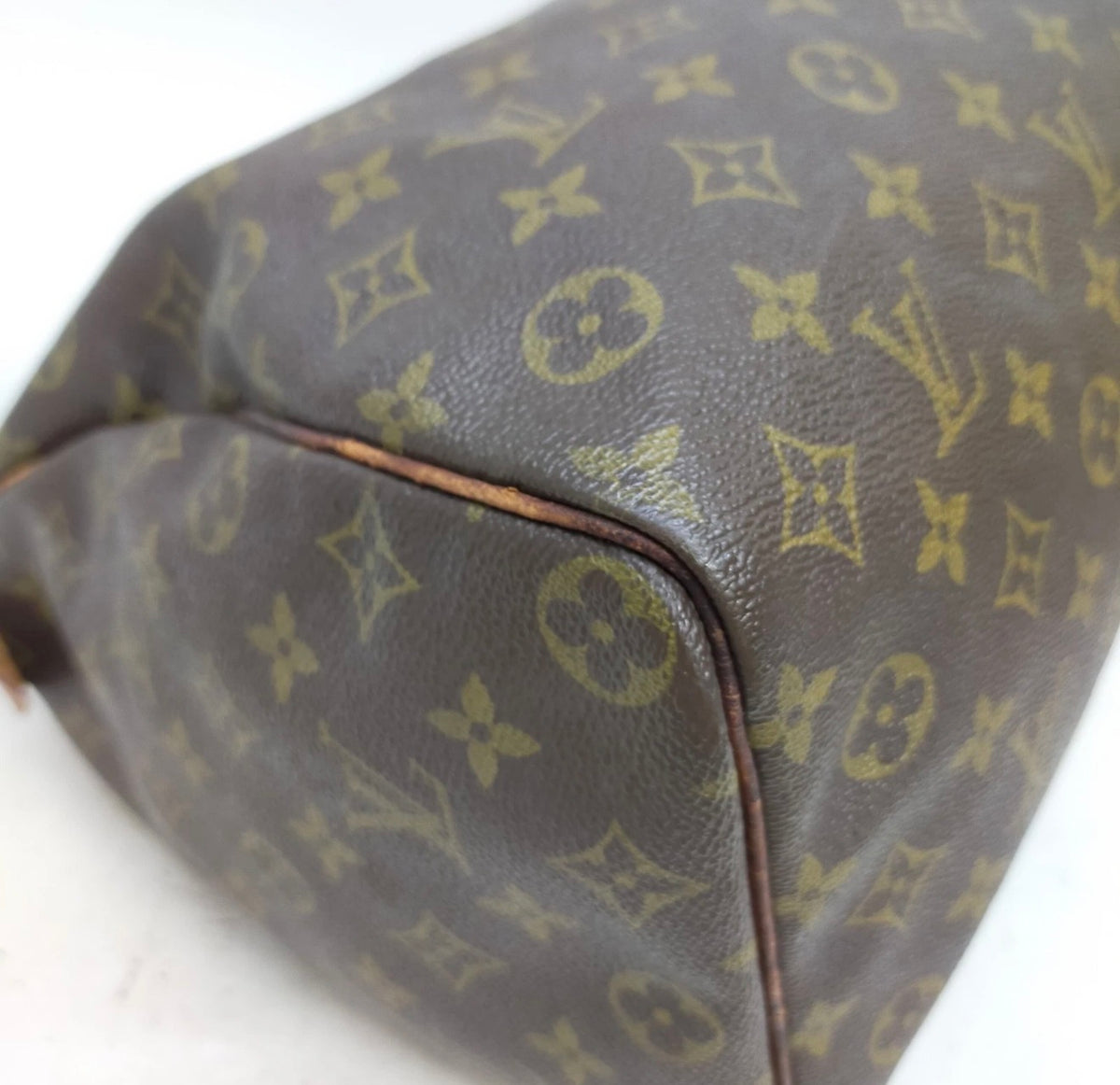 Louis Vuitton Monogram Speedy 30