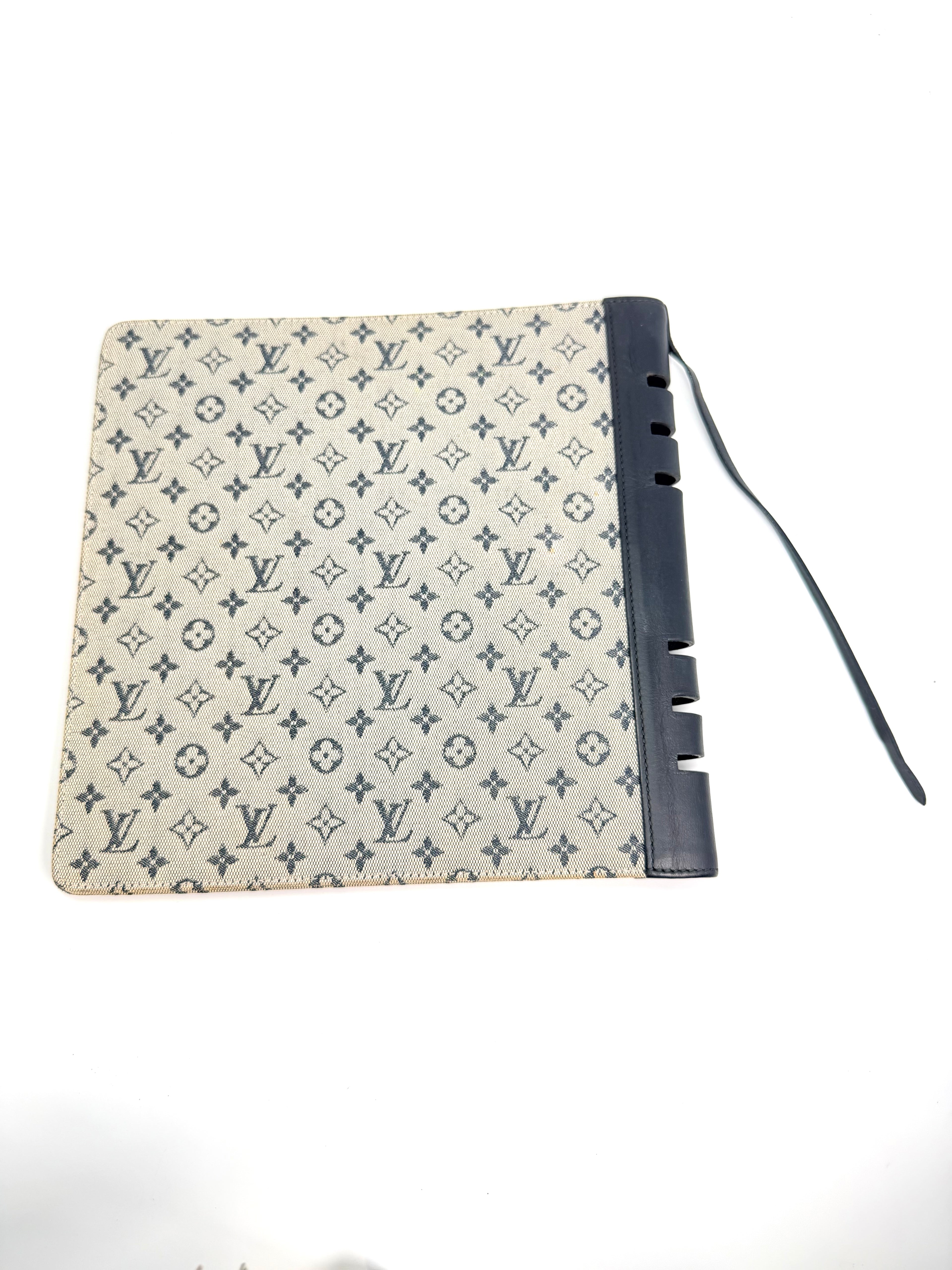 Louis Vuitton Mini Lin Notebook Cover MM