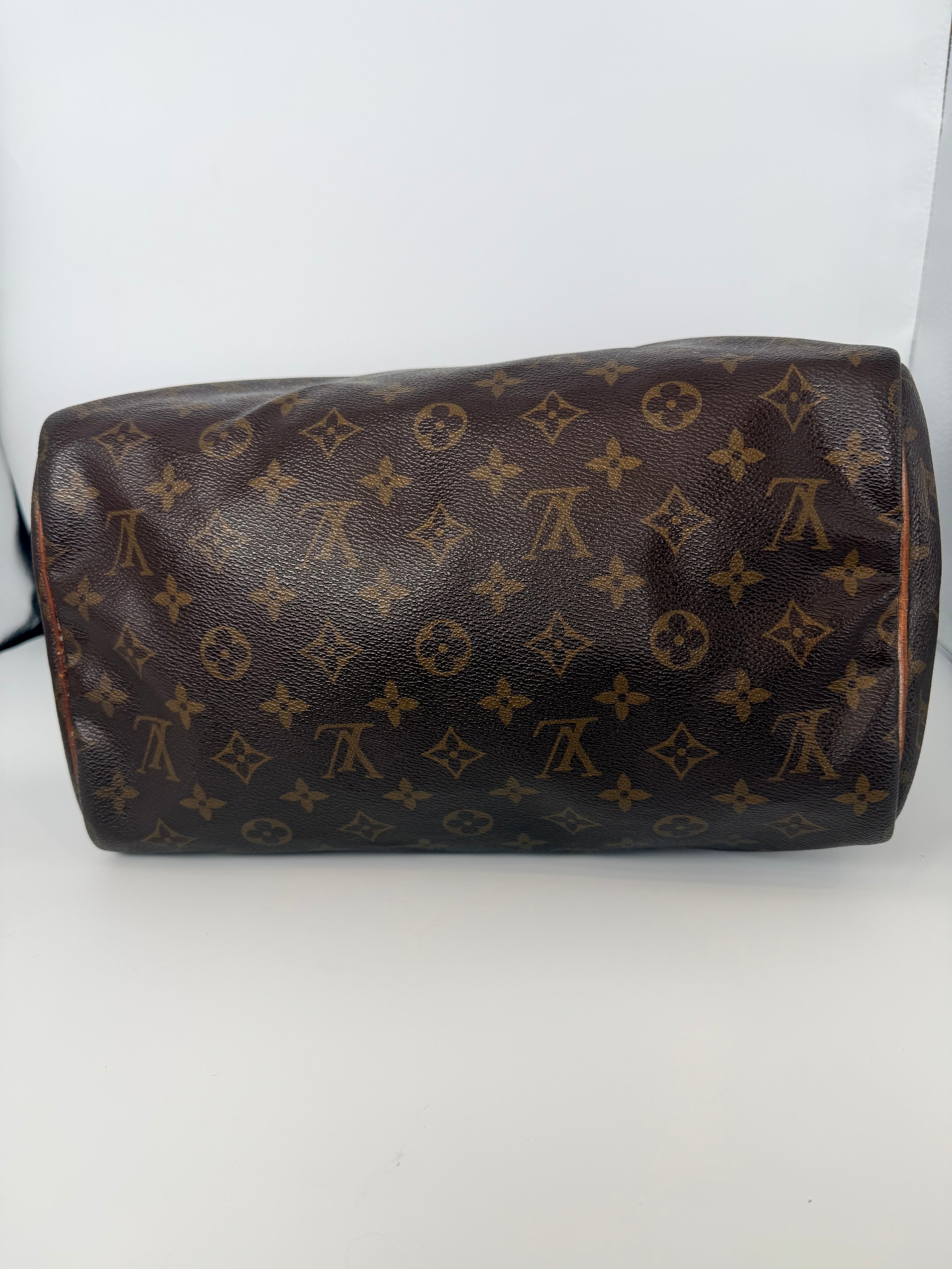 Louis Vuitton Speedy 30 ( Lock included)