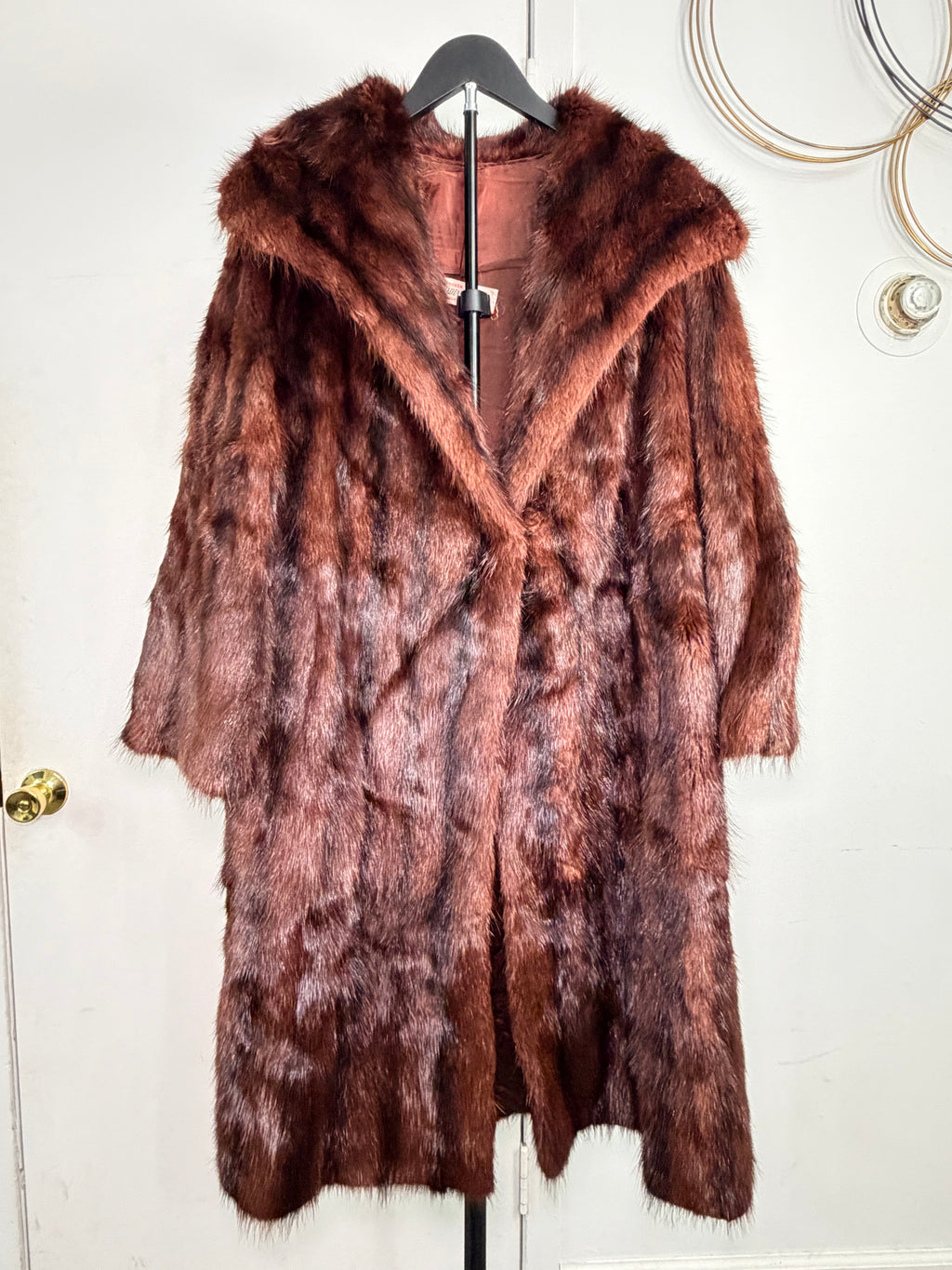 Vintage Mink Fur Coat – Rich Chestnut Brown (Medium)